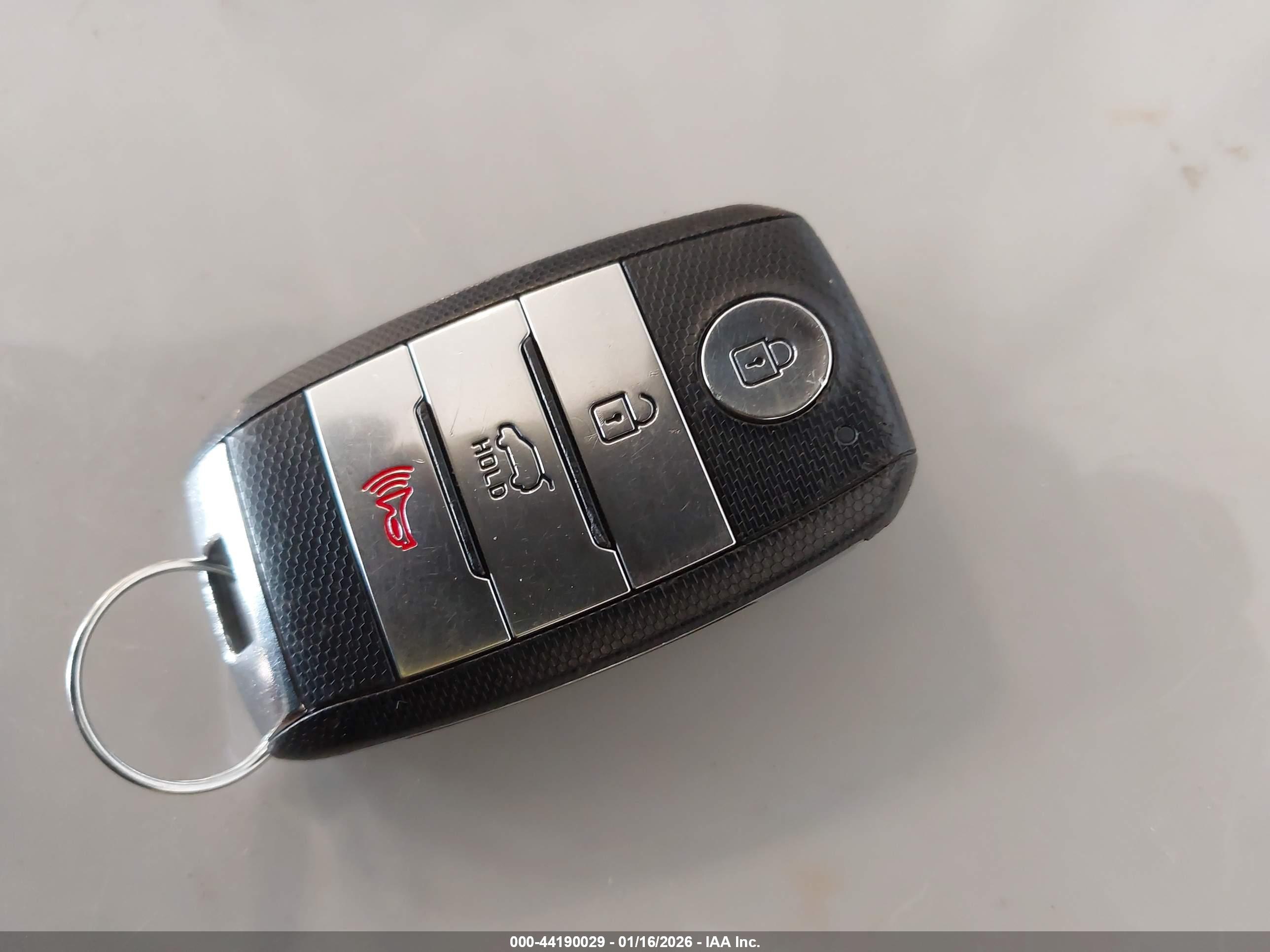 KIA SPORTAGE image 11