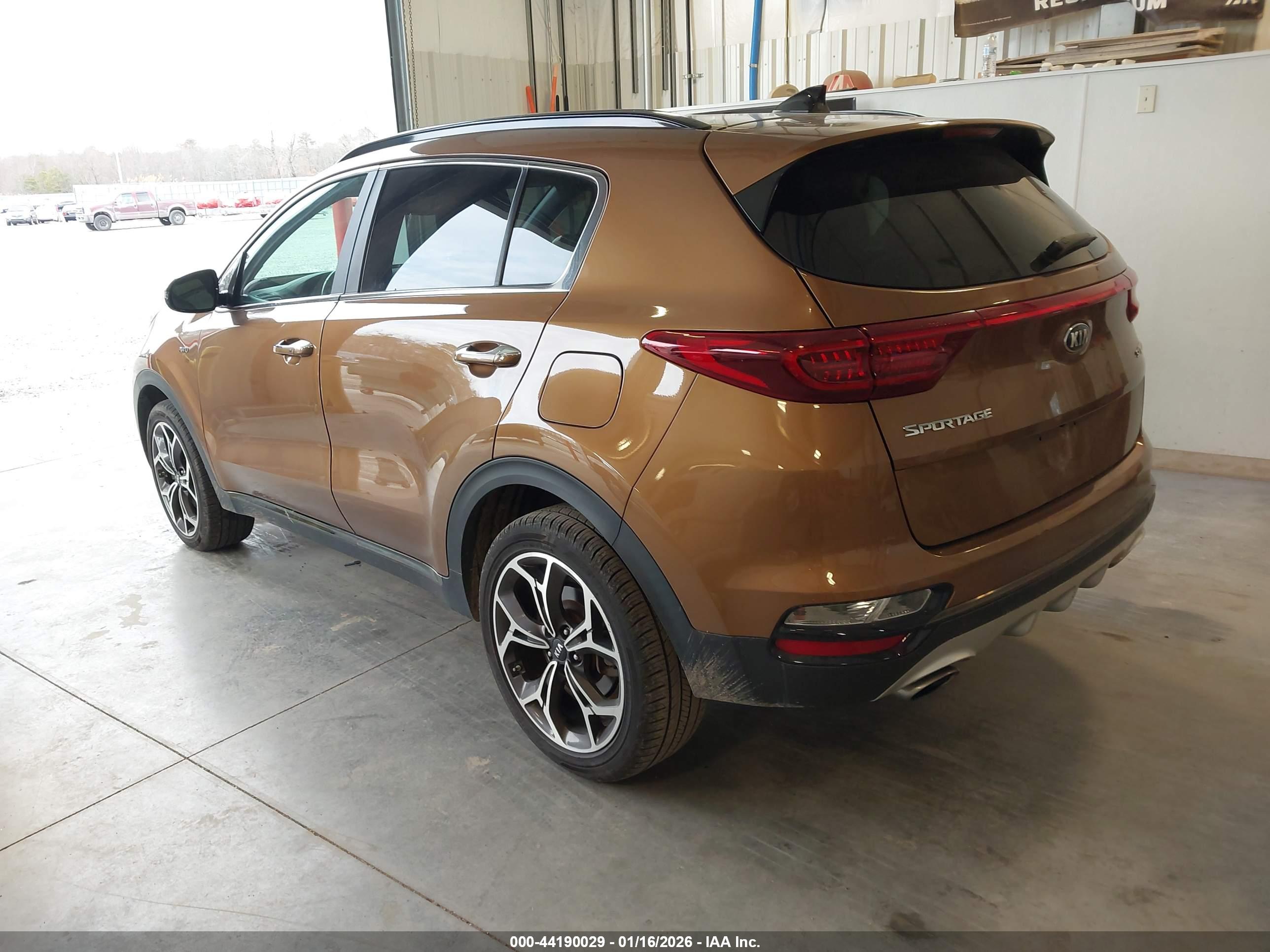 KIA SPORTAGE image 3