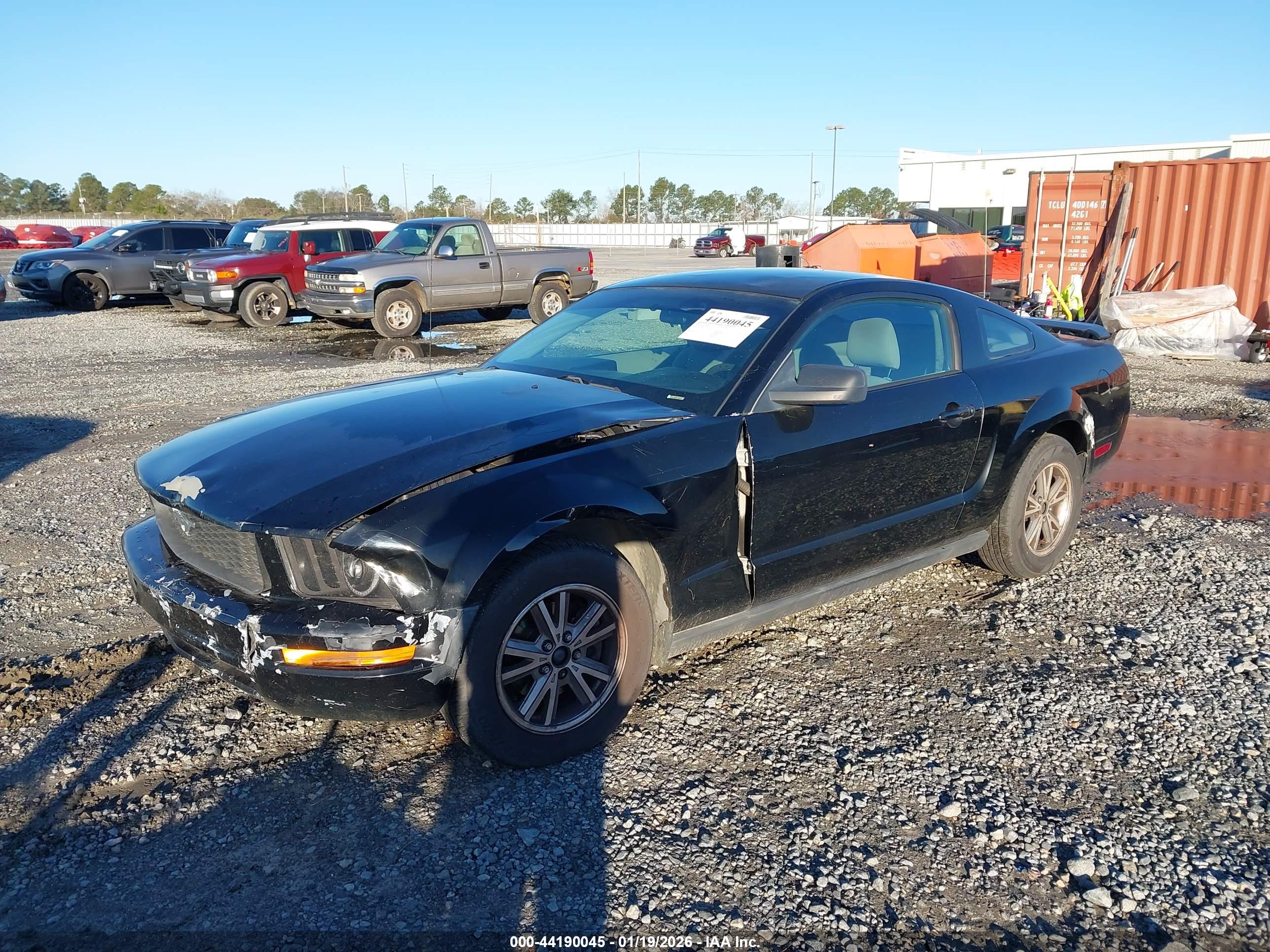 FORD MUSTANG image 6