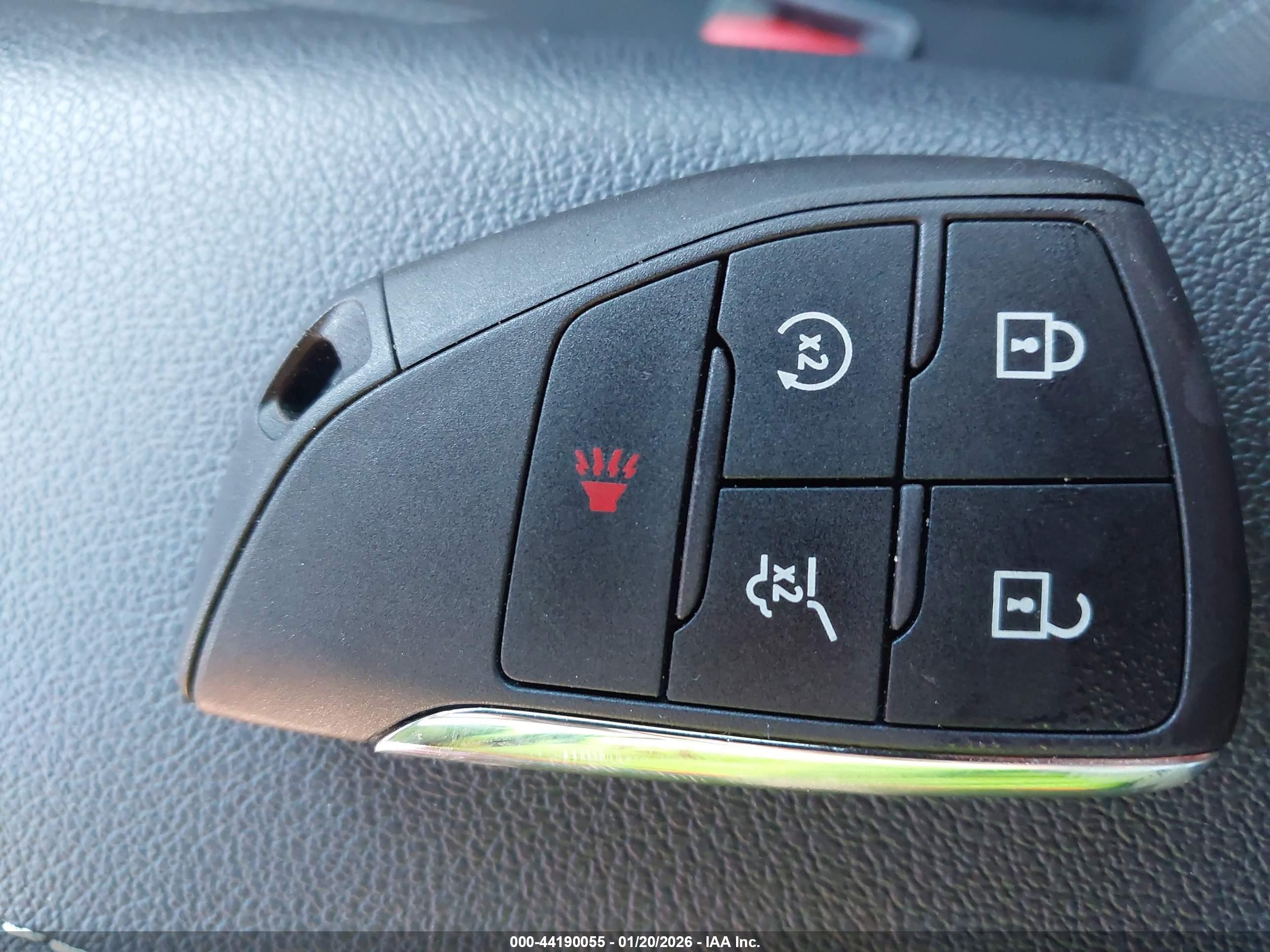 CHEVROLET TRAVERSE image 11