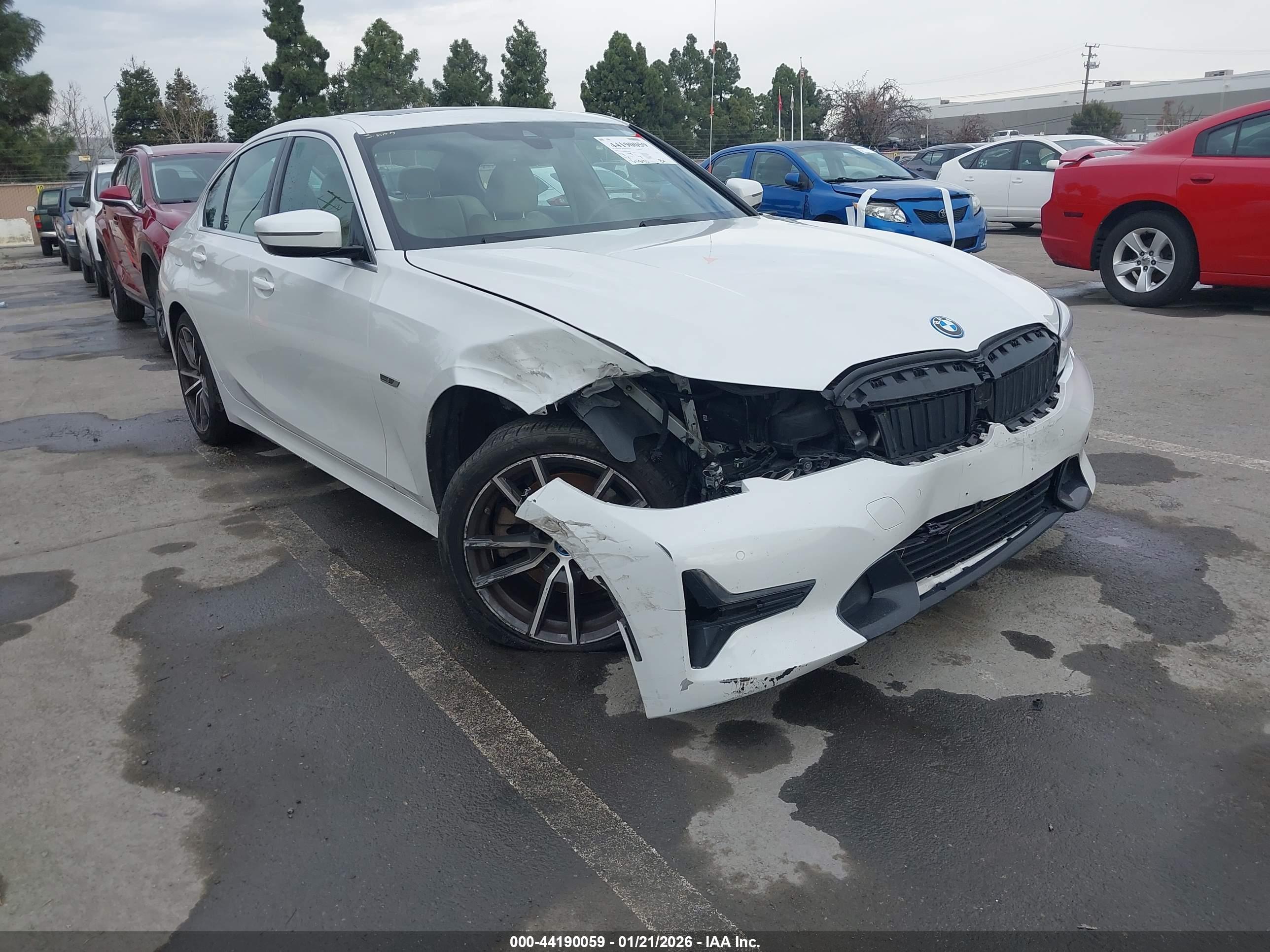BMW 3 image 6