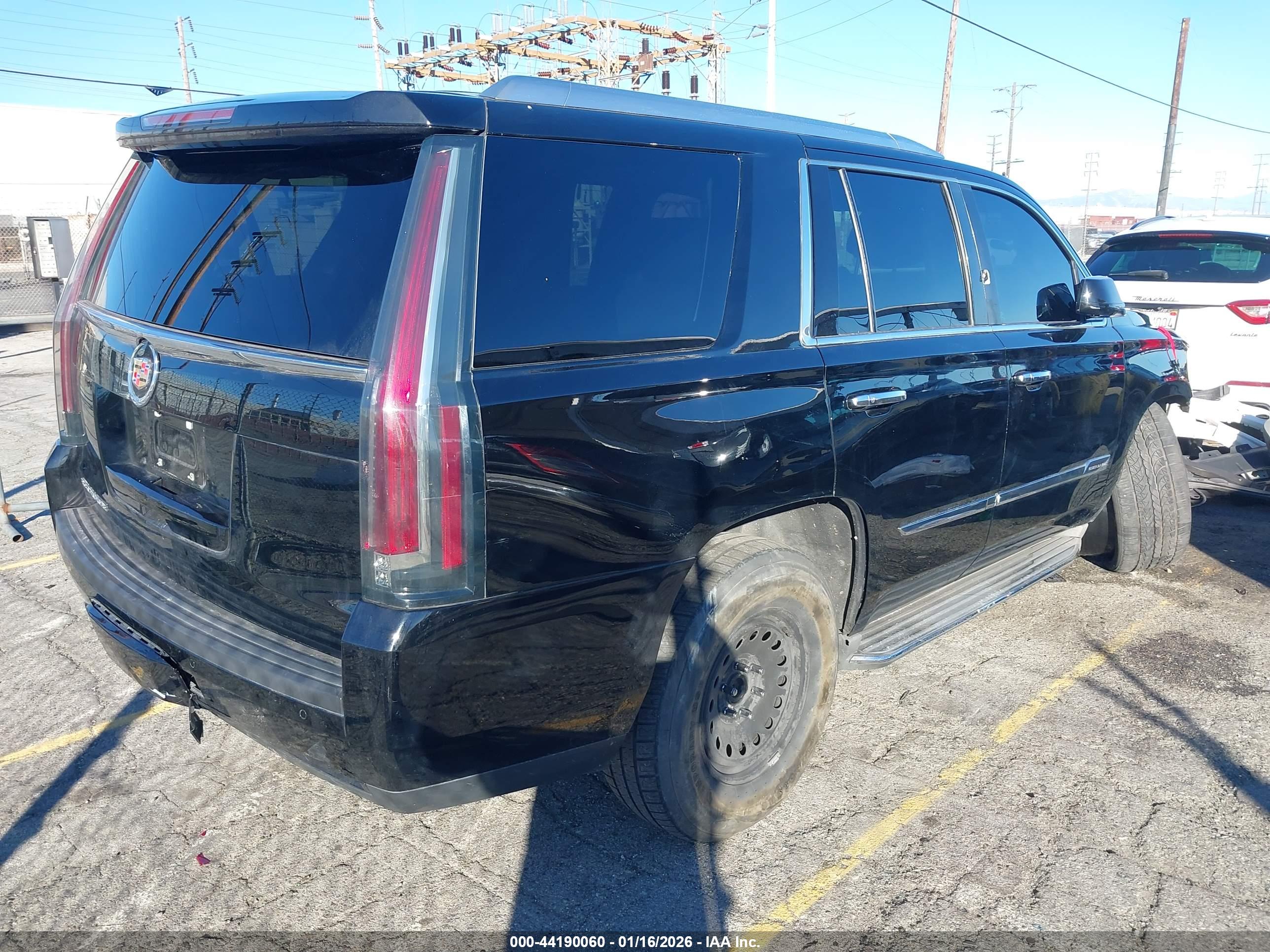 CADILLAC ESCALADE image 4