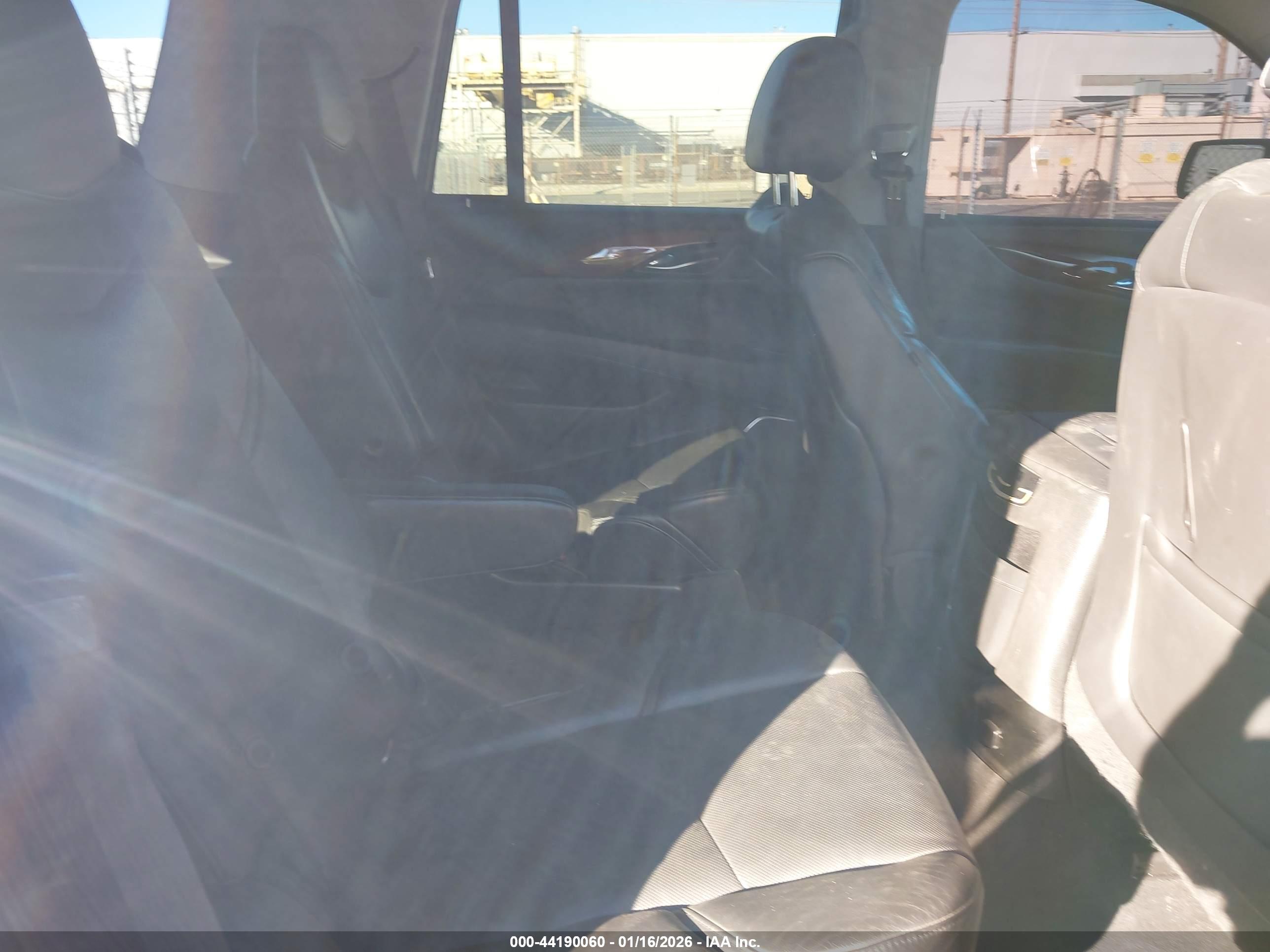 CADILLAC ESCALADE image 8