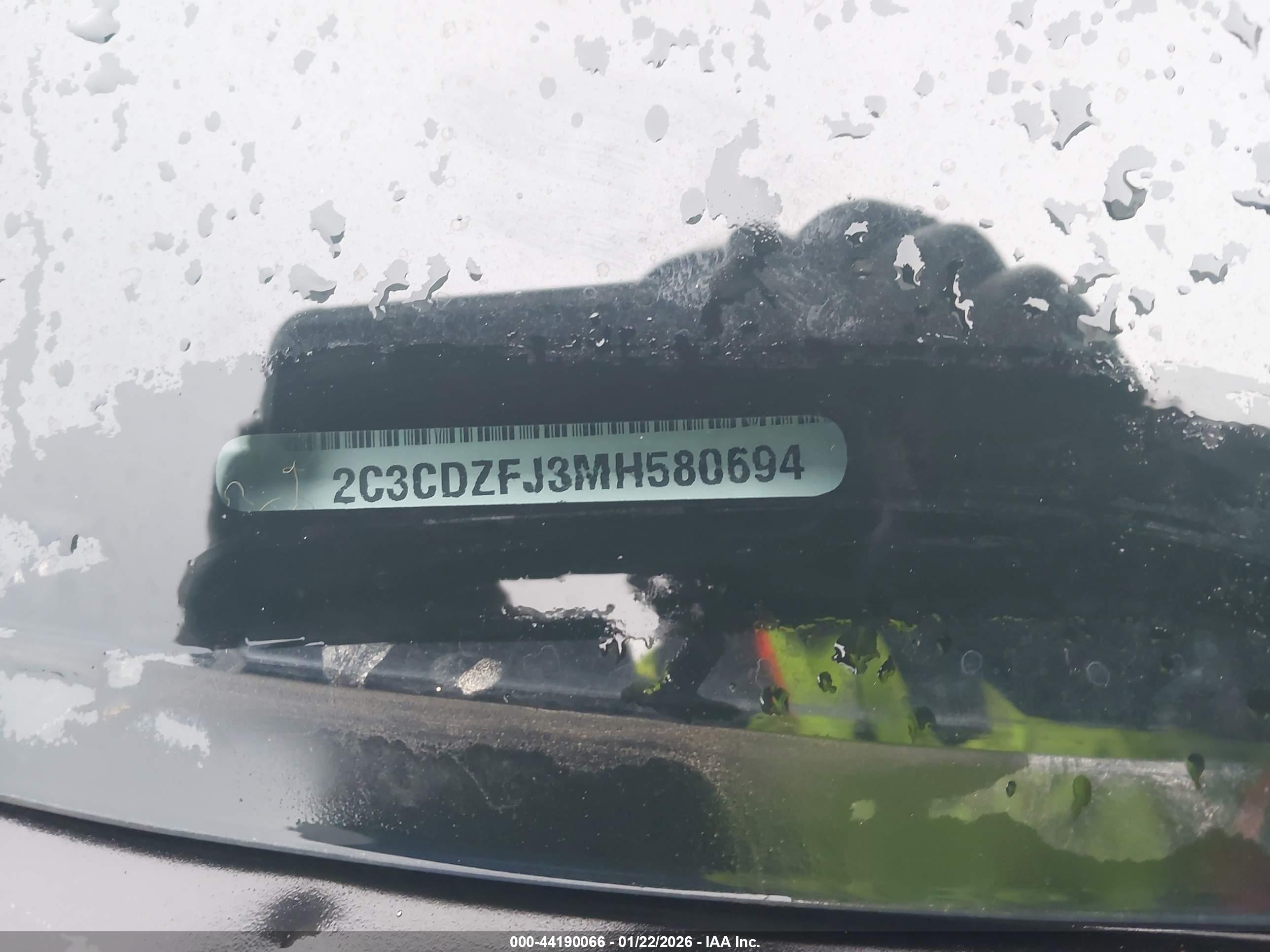 DODGE CHALLENGER image 9
