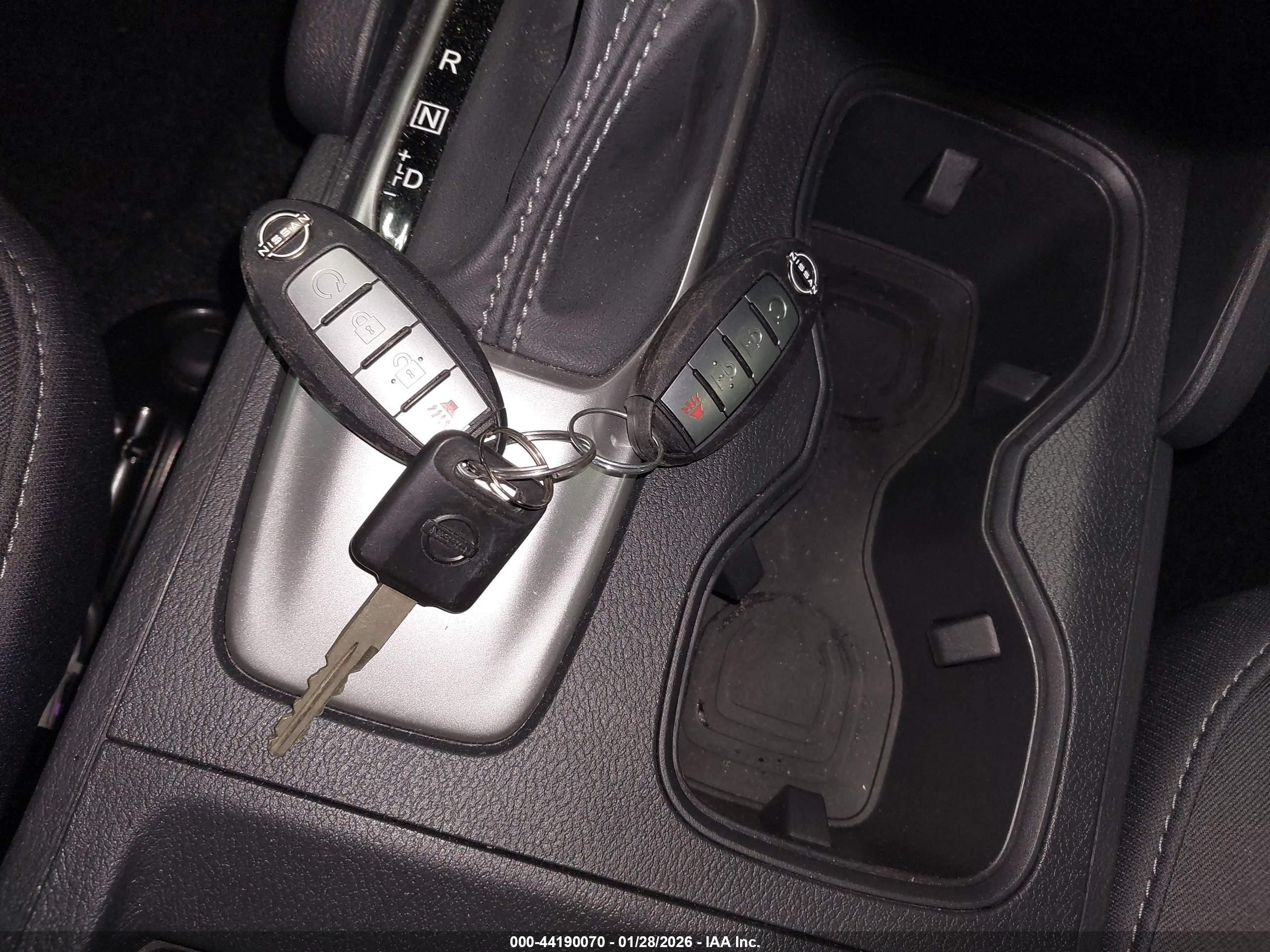 NISSAN FRONTIER image 11