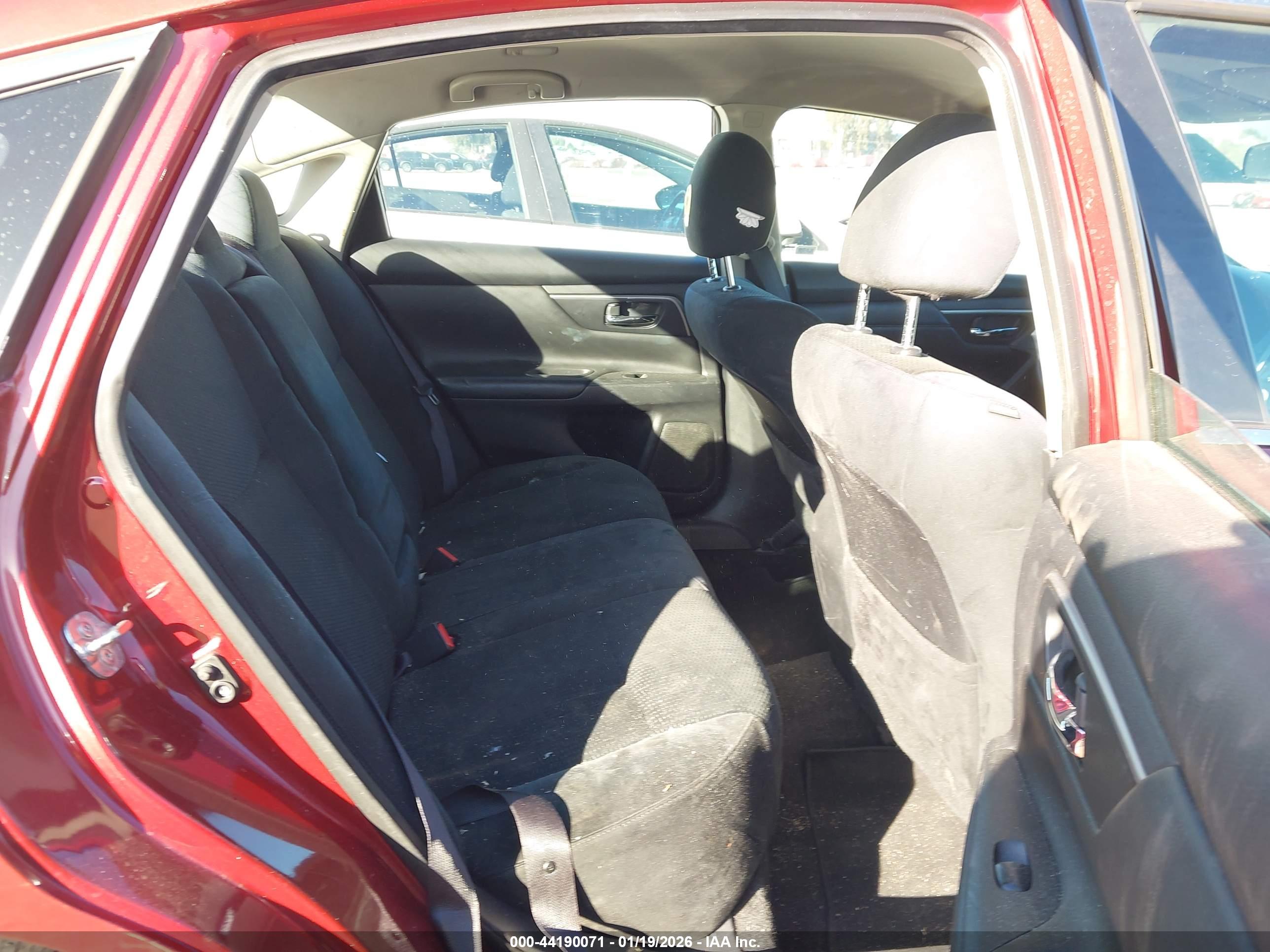 NISSAN ALTIMA image 8