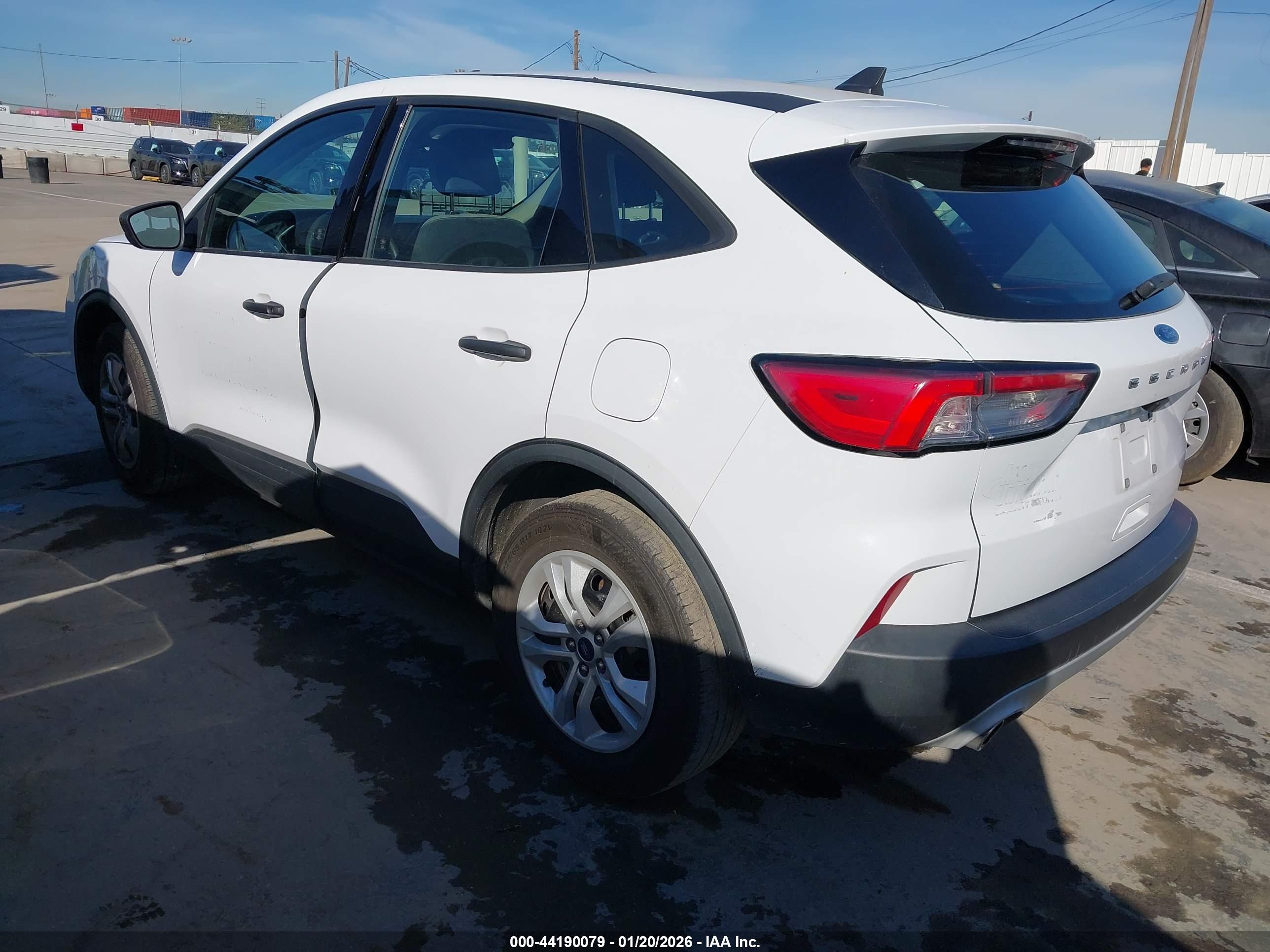 FORD ESCAPE image 3
