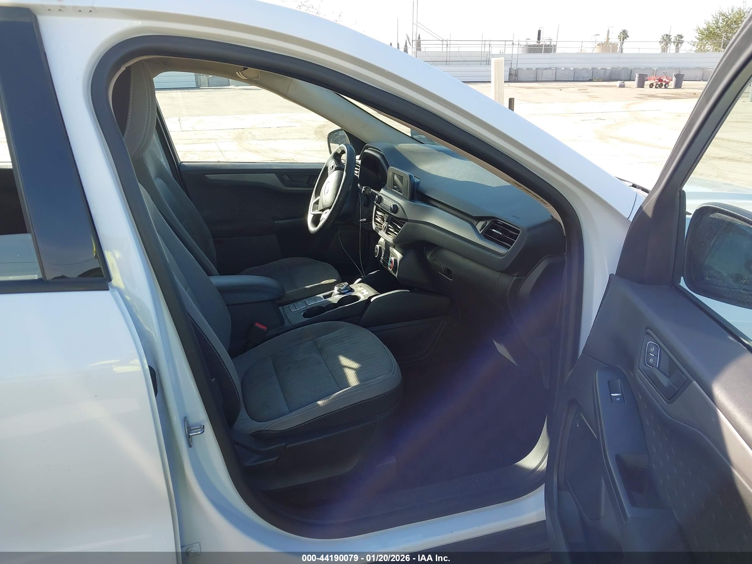 FORD ESCAPE image 5