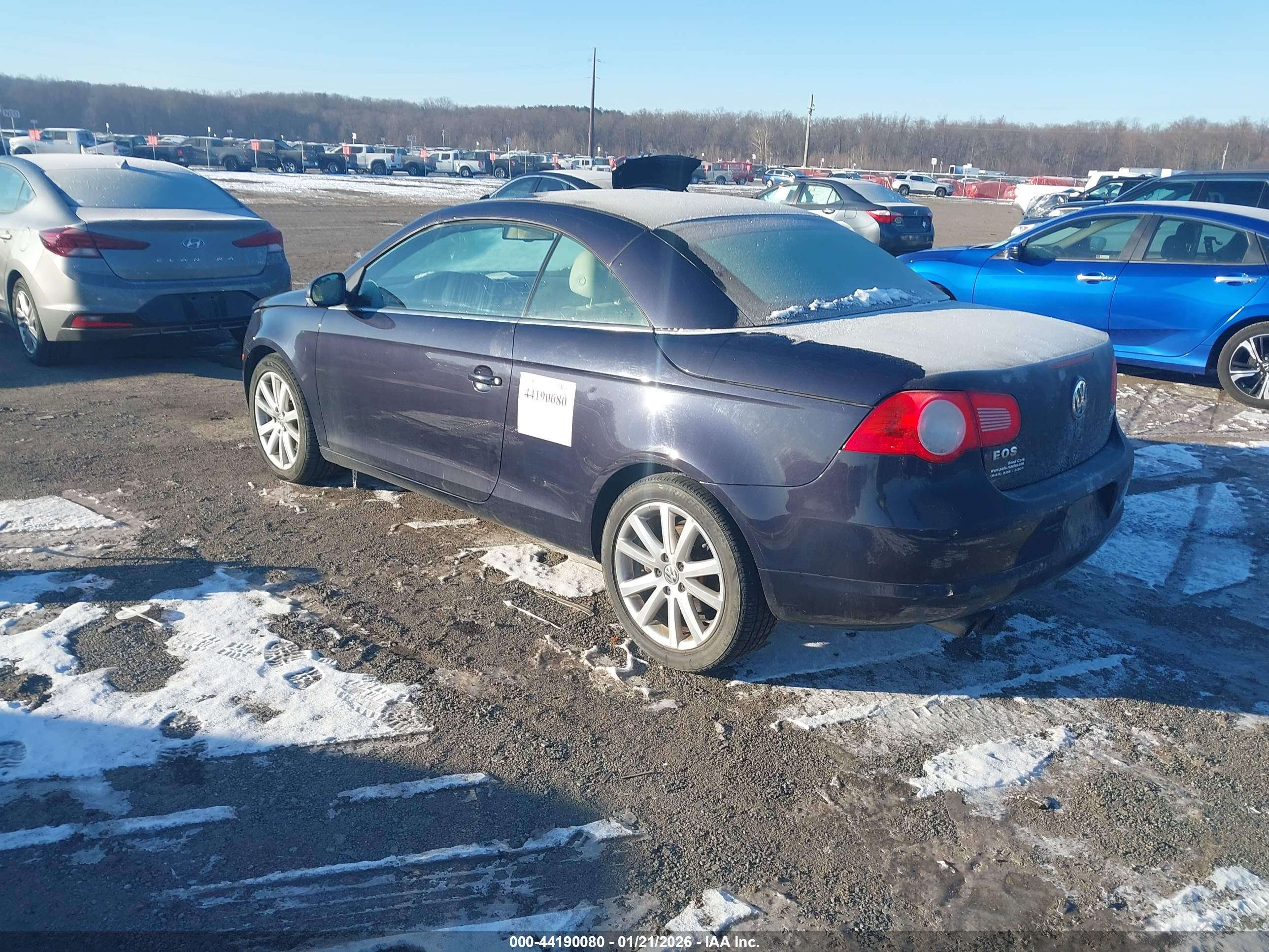 VOLKSWAGEN EOS image 3