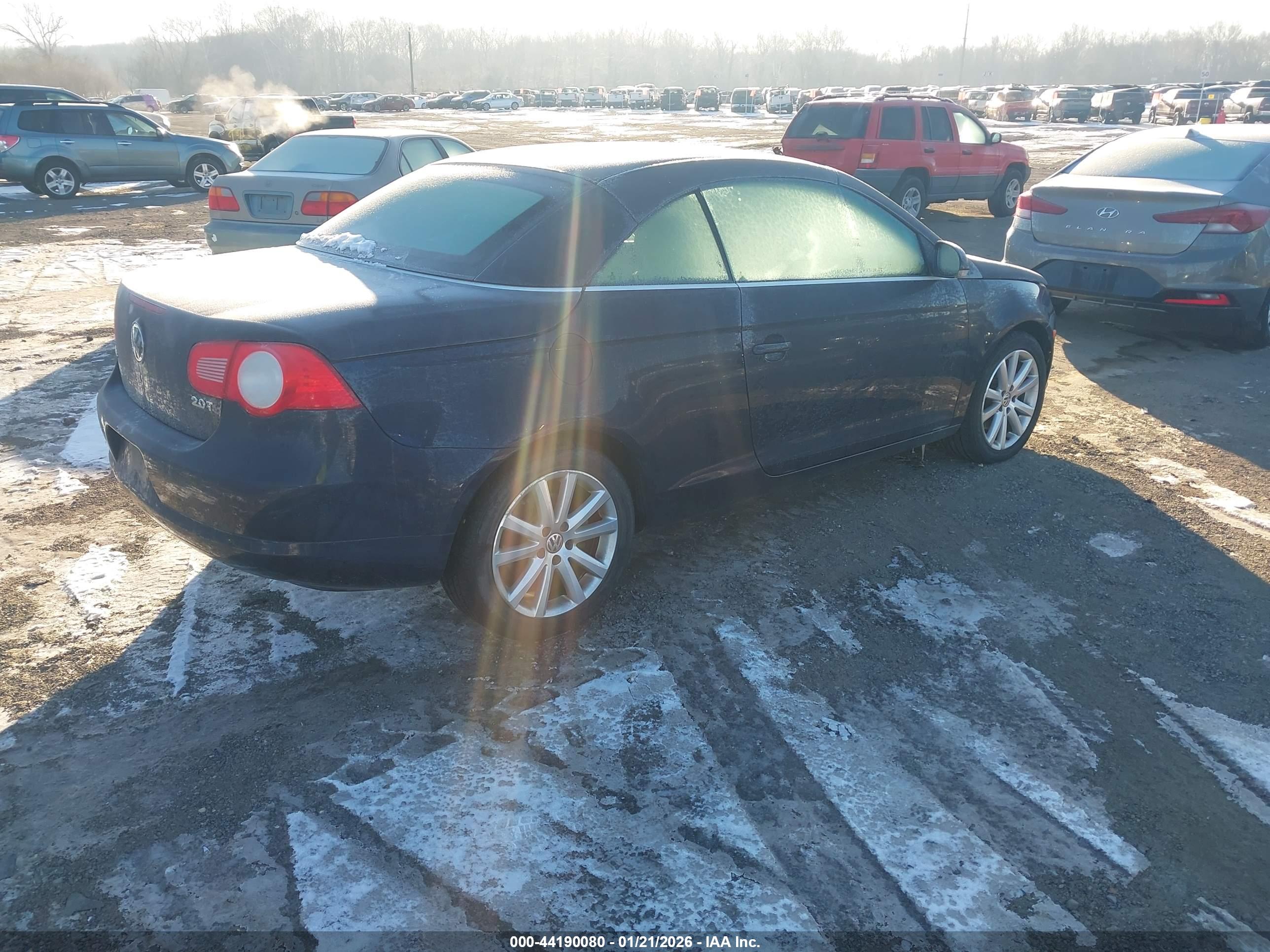 VOLKSWAGEN EOS image 4