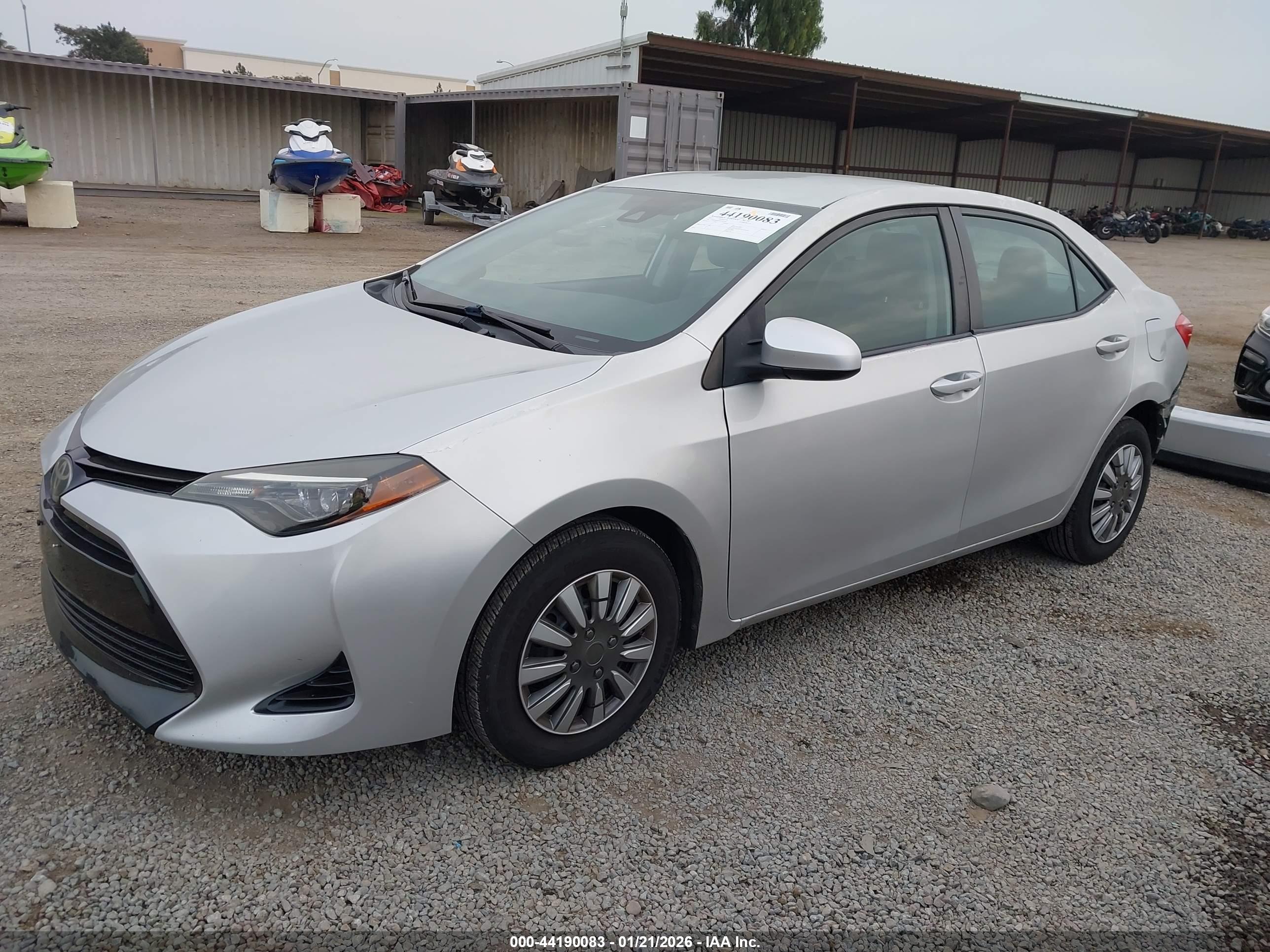 TOYOTA COROLLA image 2