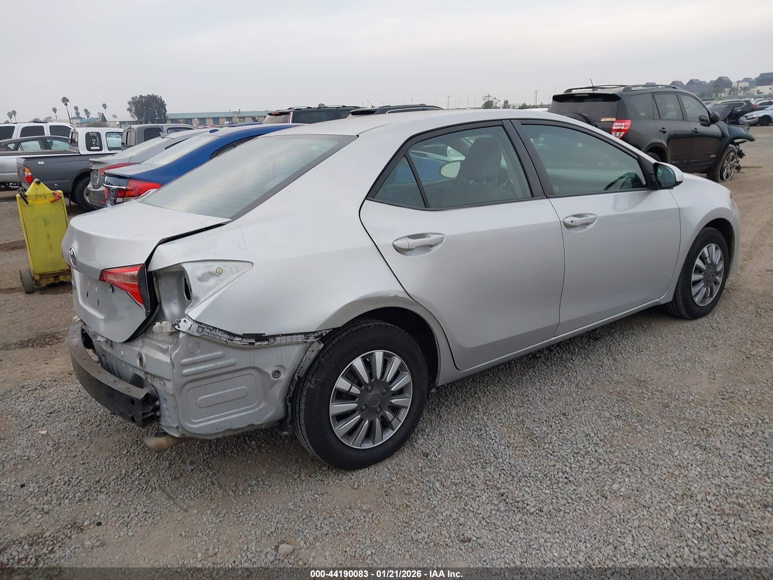 TOYOTA COROLLA image 4