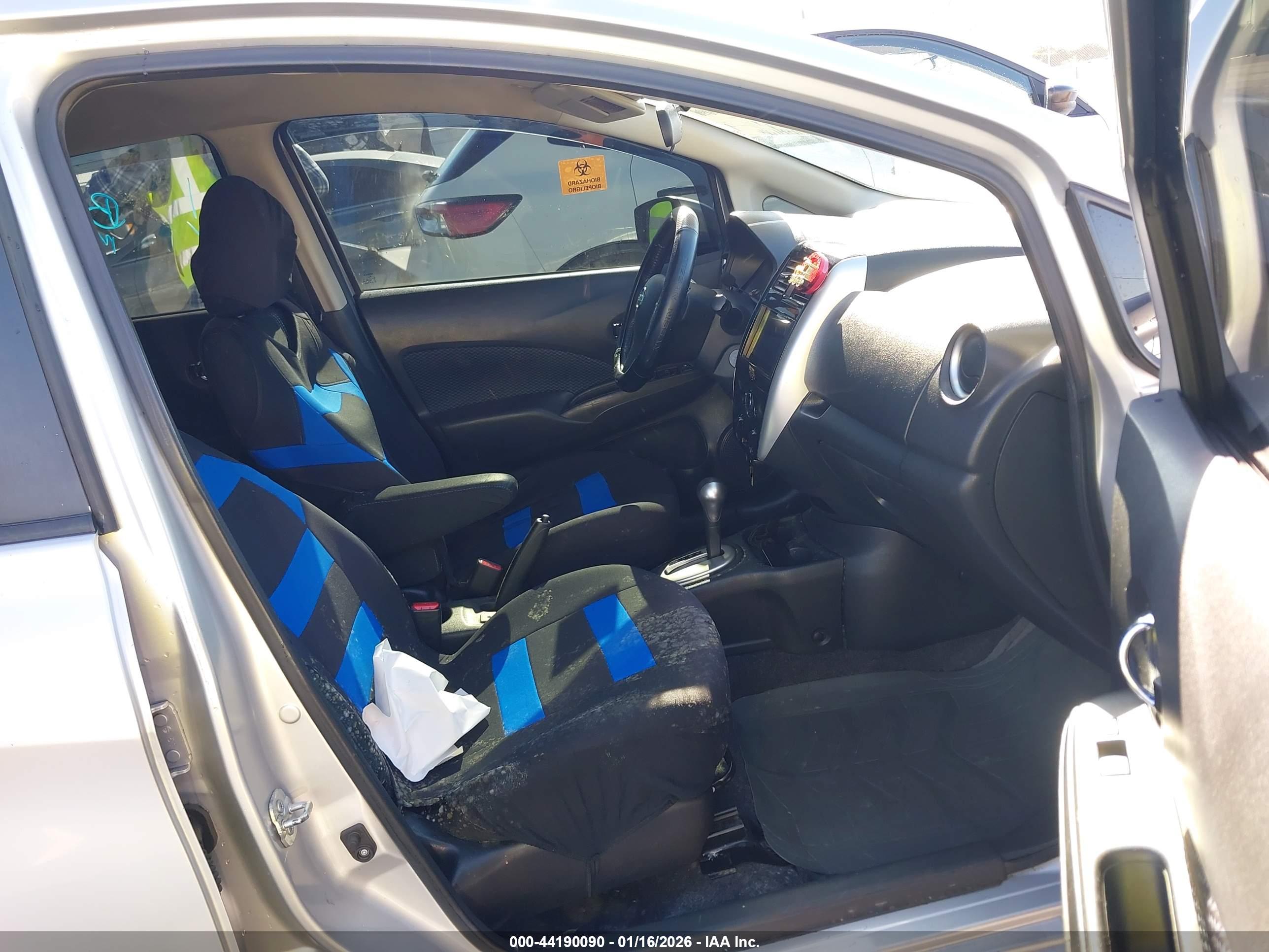 NISSAN VERSA image 5