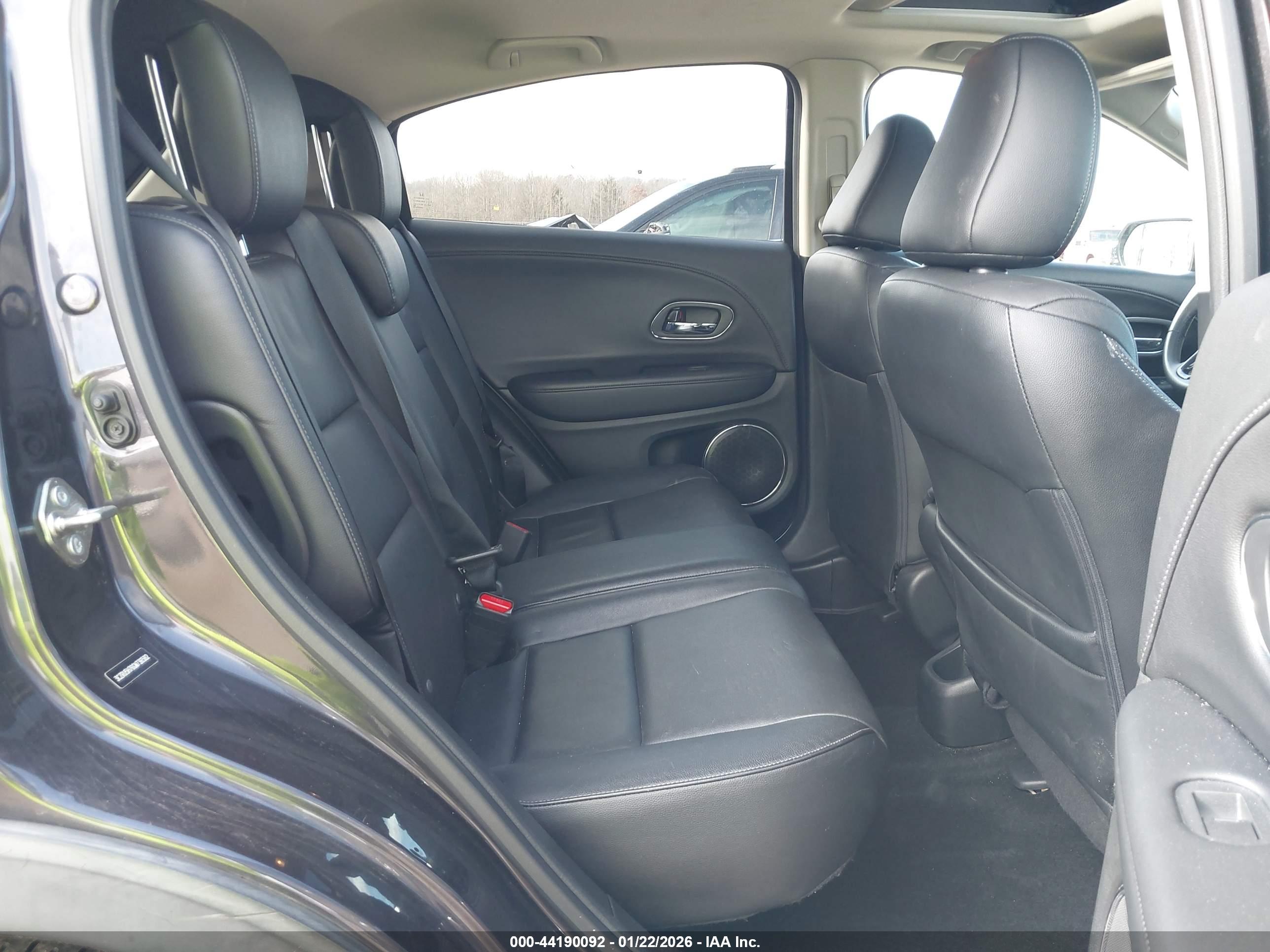 HONDA HR-V image 8