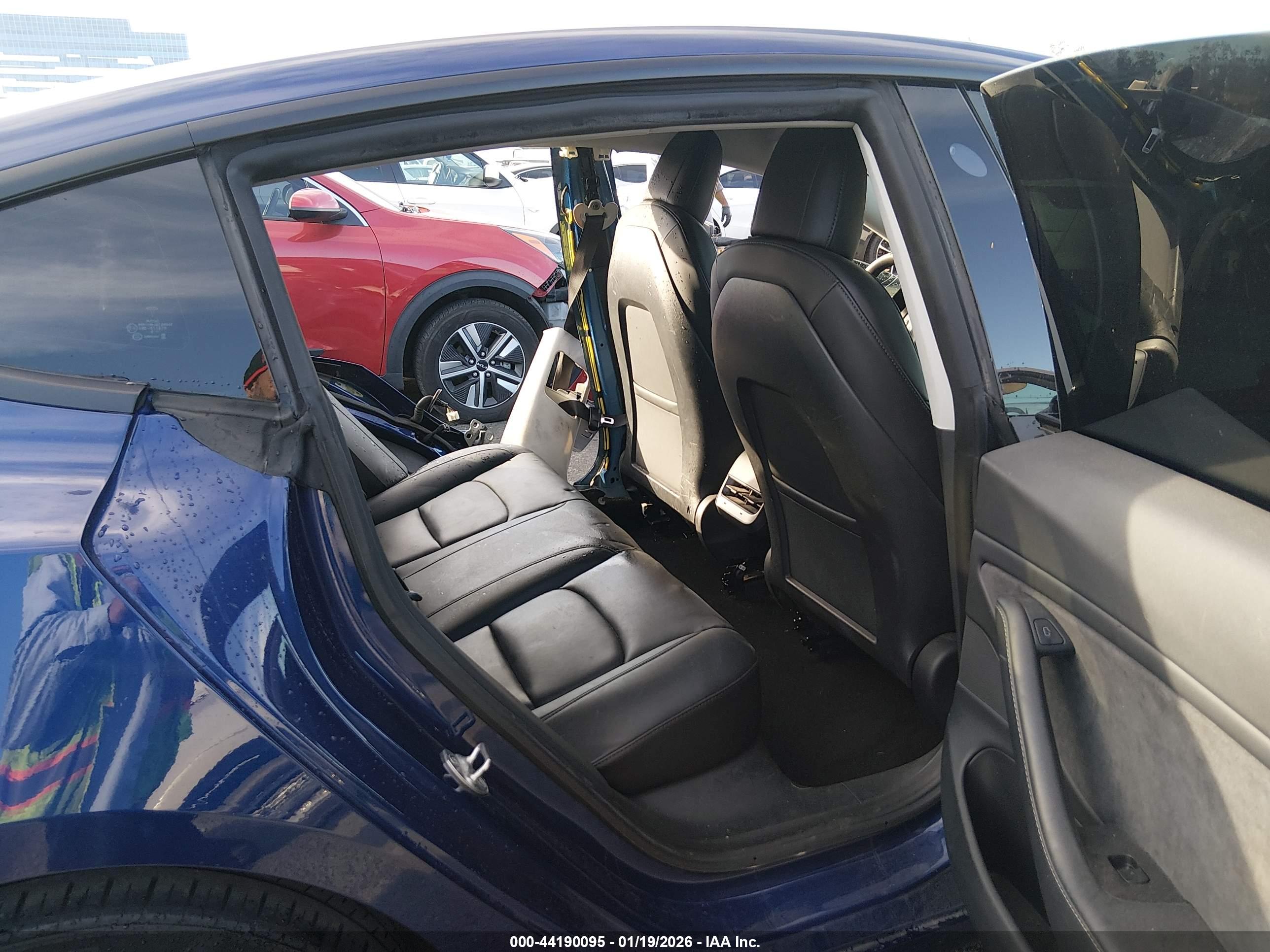 TESLA MODEL image 8