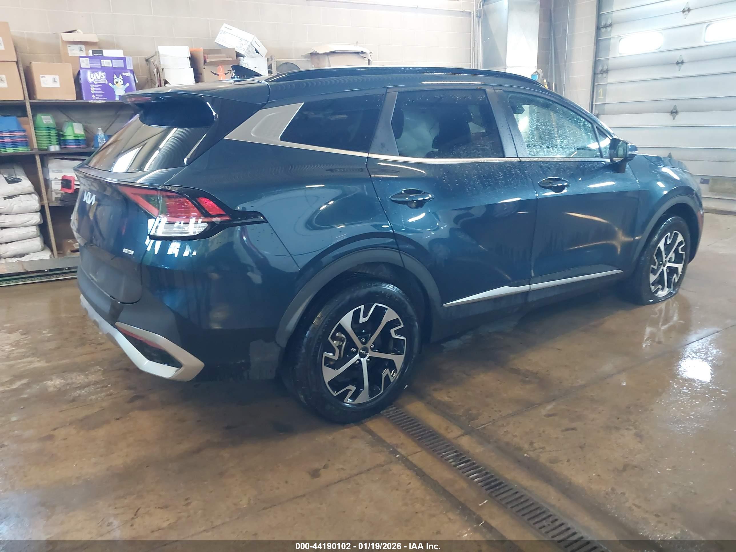 KIA SPORTAGE image 4