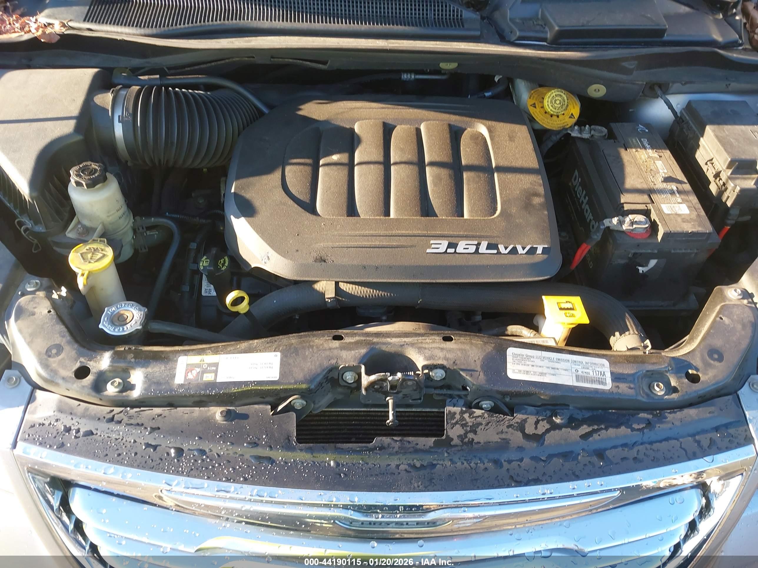CHRYSLER TOWN image 10