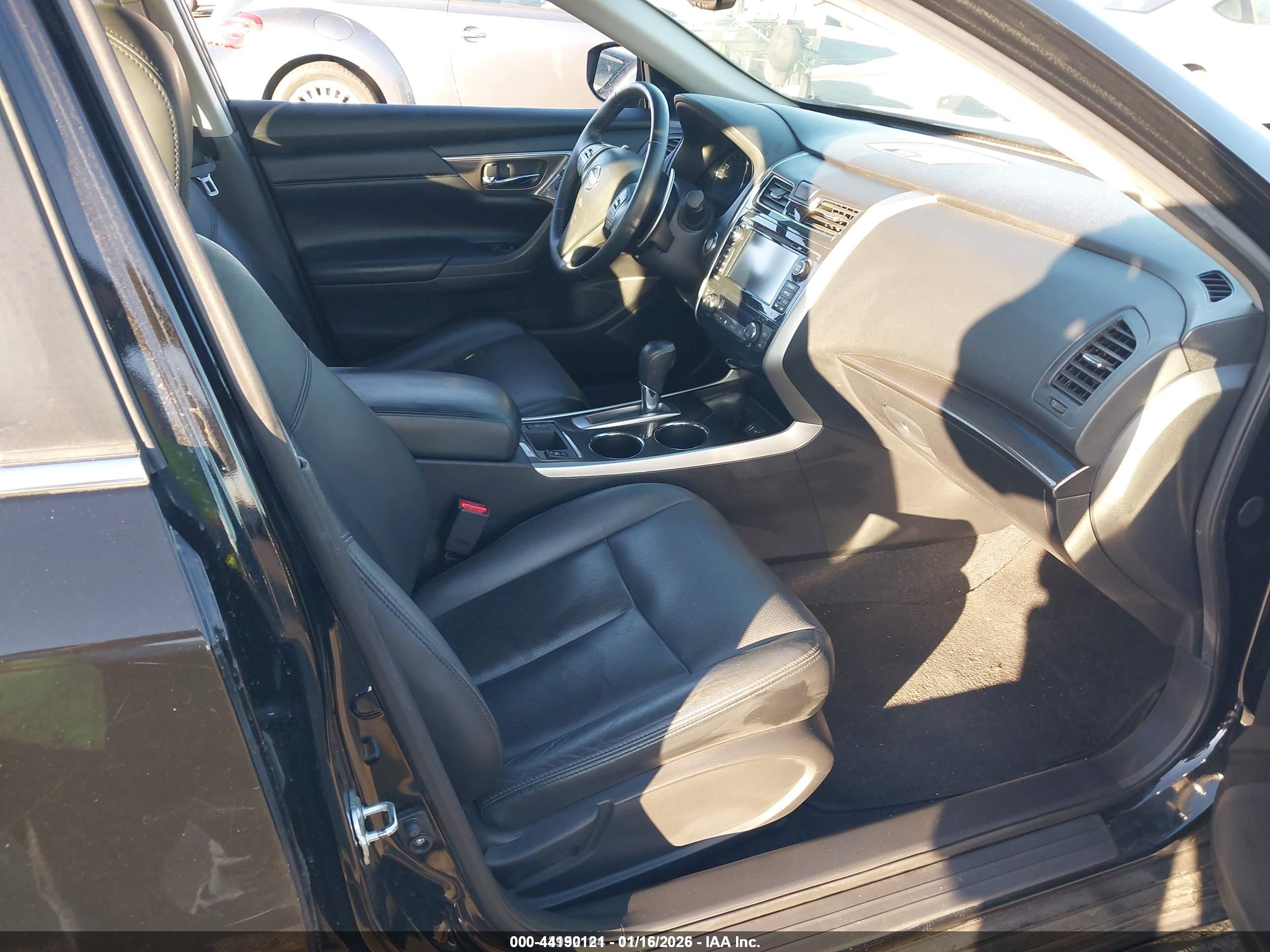 NISSAN ALTIMA image 5
