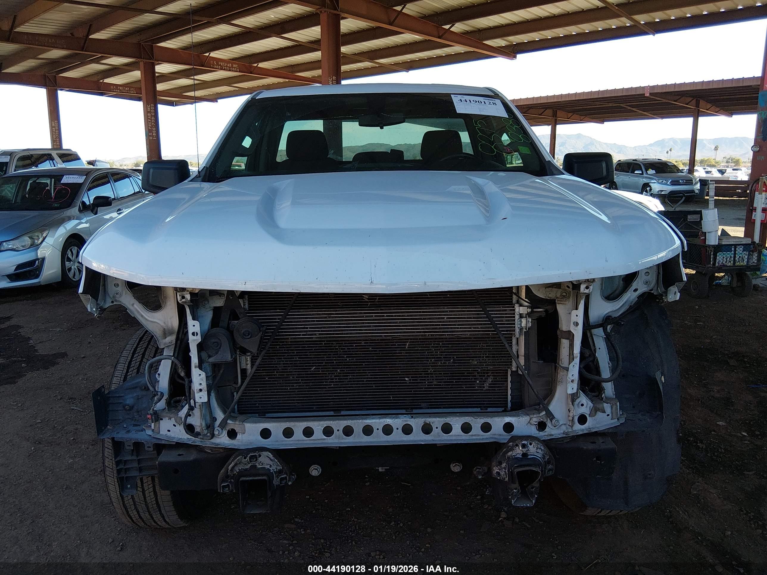 CHEVROLET SILVERADO image 6