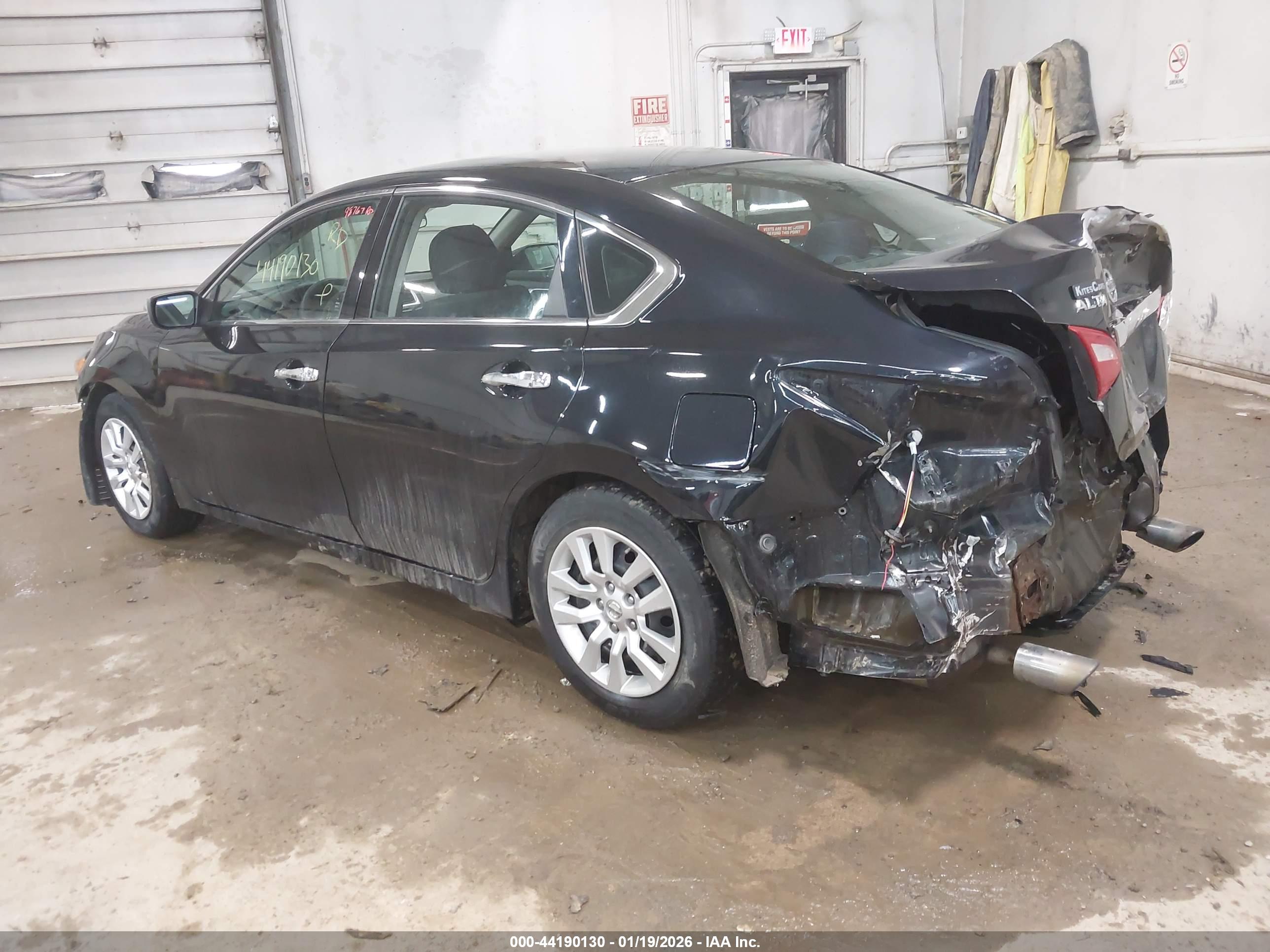 NISSAN ALTIMA image 3