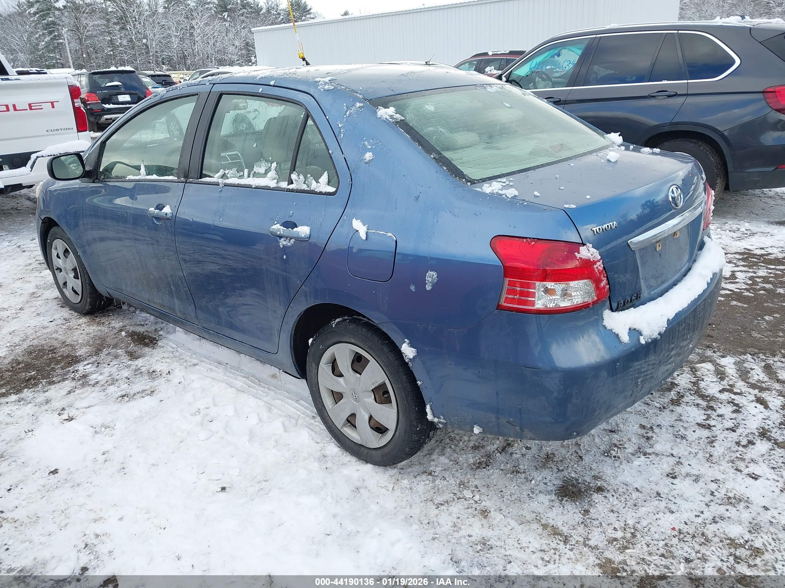 TOYOTA YARIS image 3