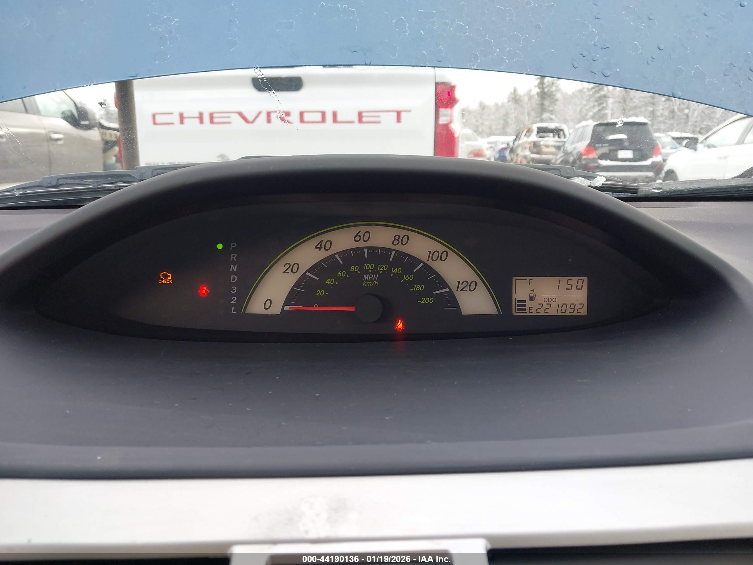 TOYOTA YARIS image 7