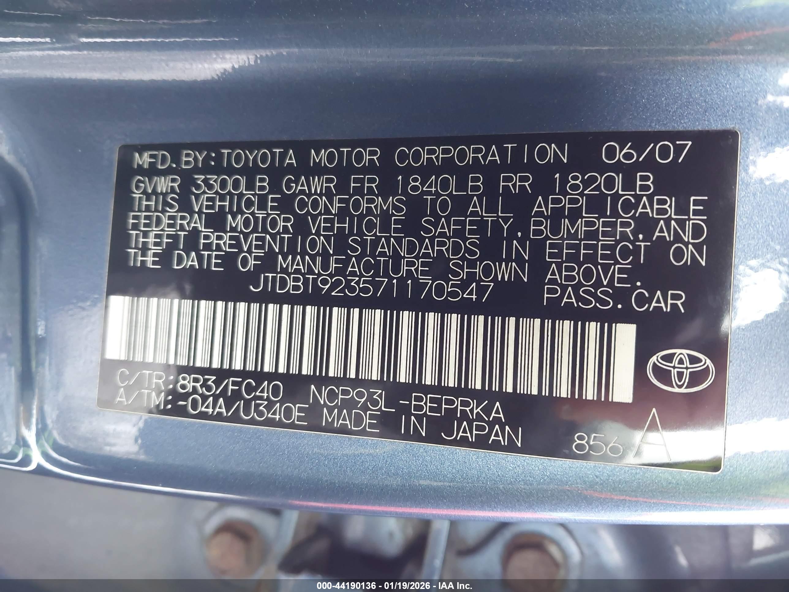 TOYOTA YARIS image 9
