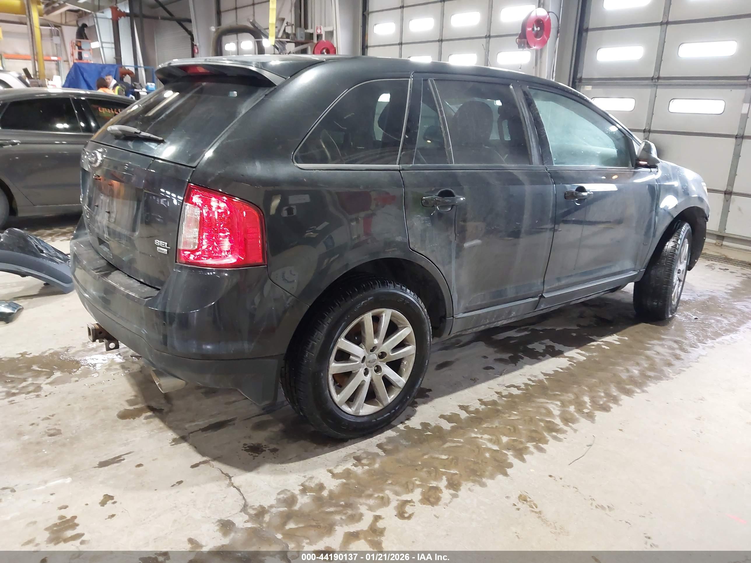 FORD EDGE image 4