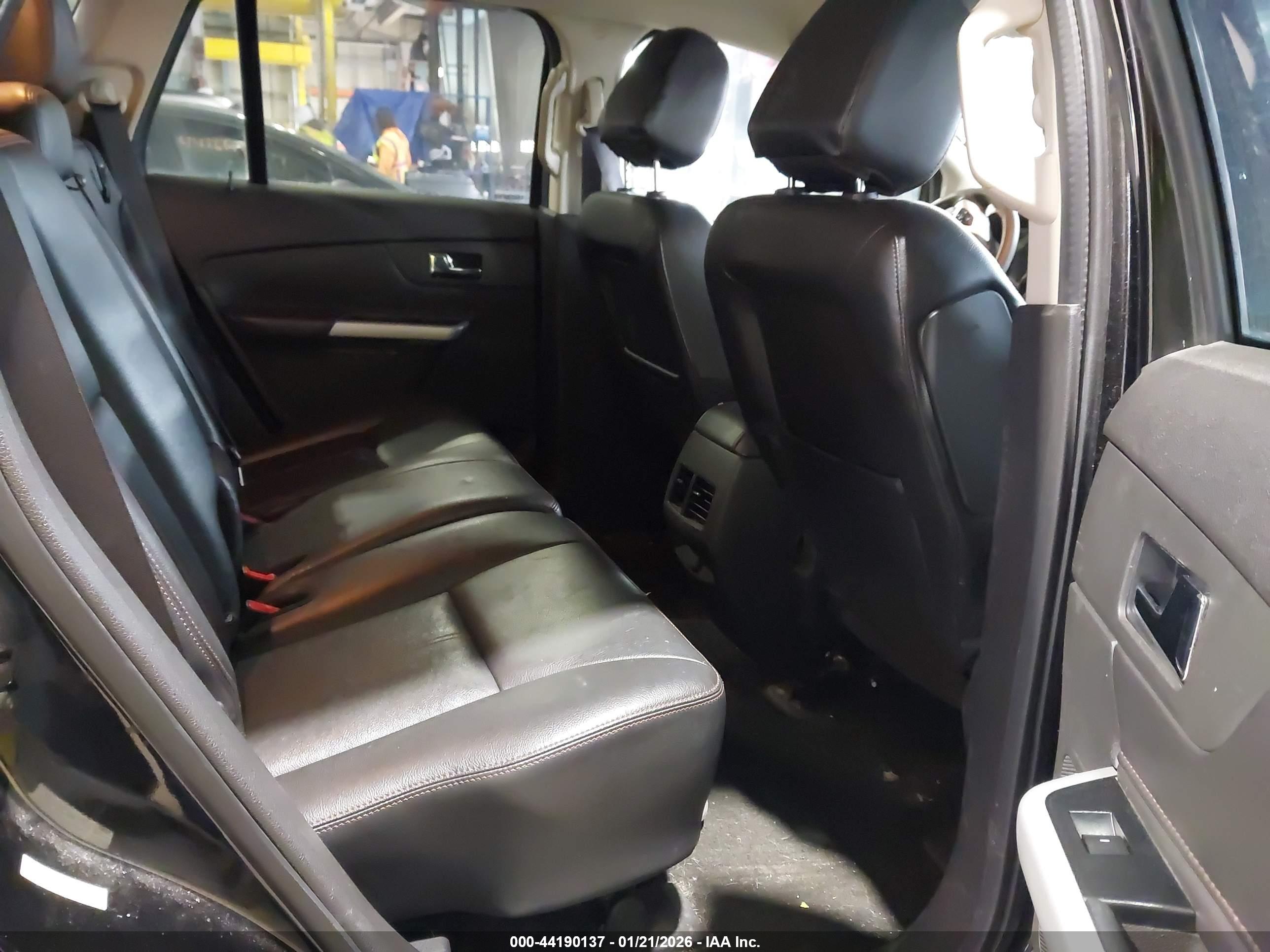 FORD EDGE image 8