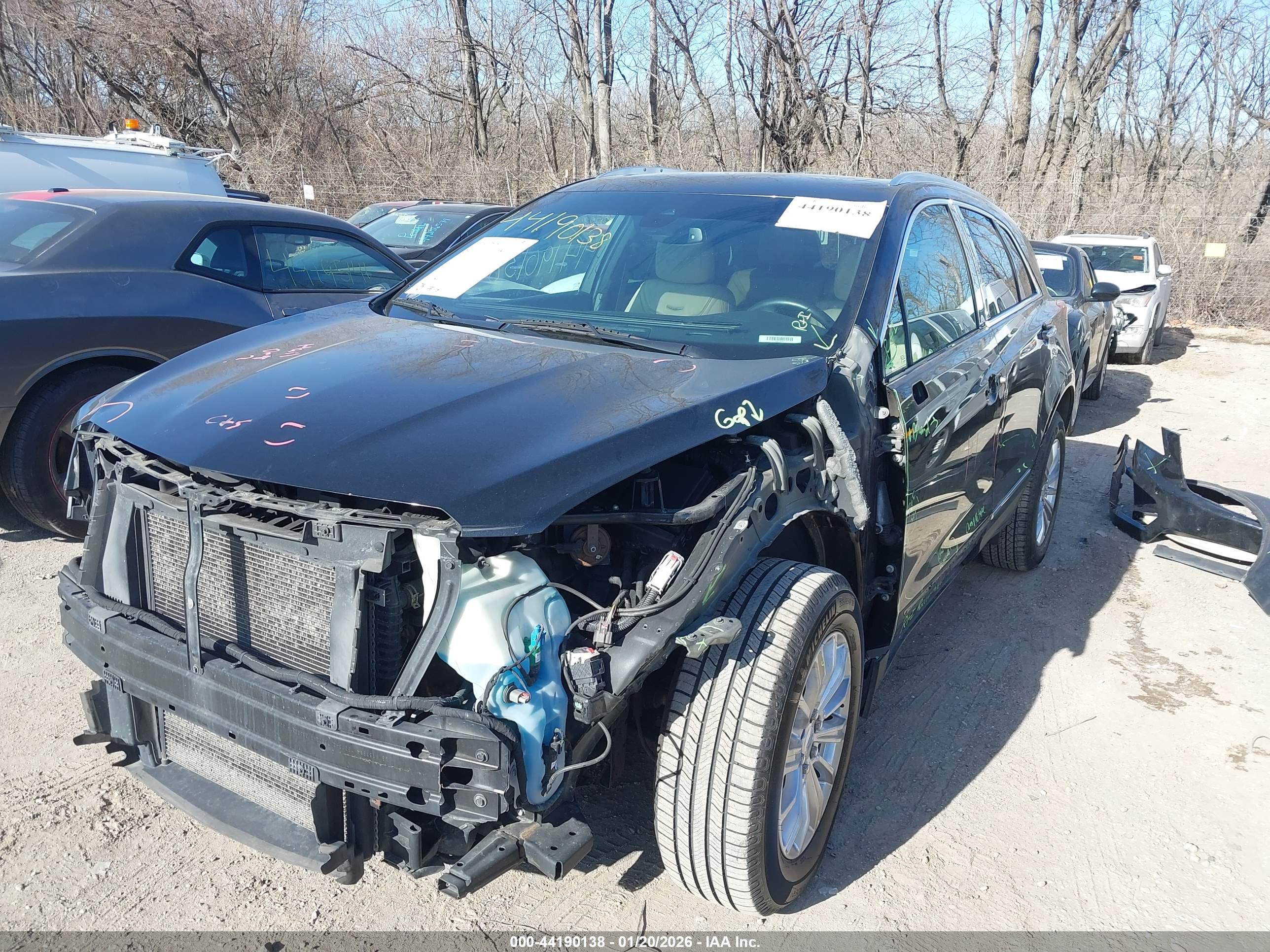 CADILLAC XT5 image 2