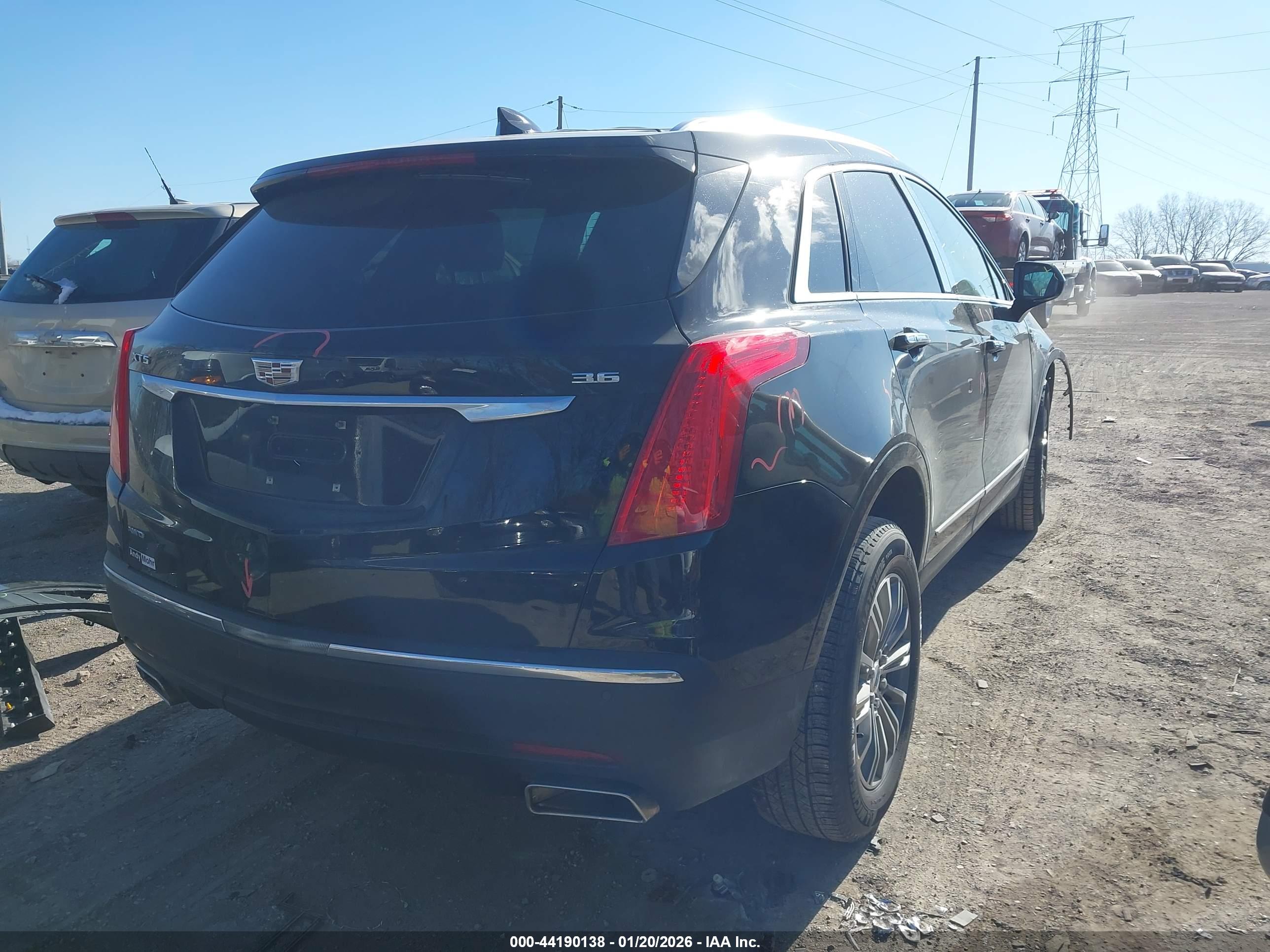 CADILLAC XT5 image 4