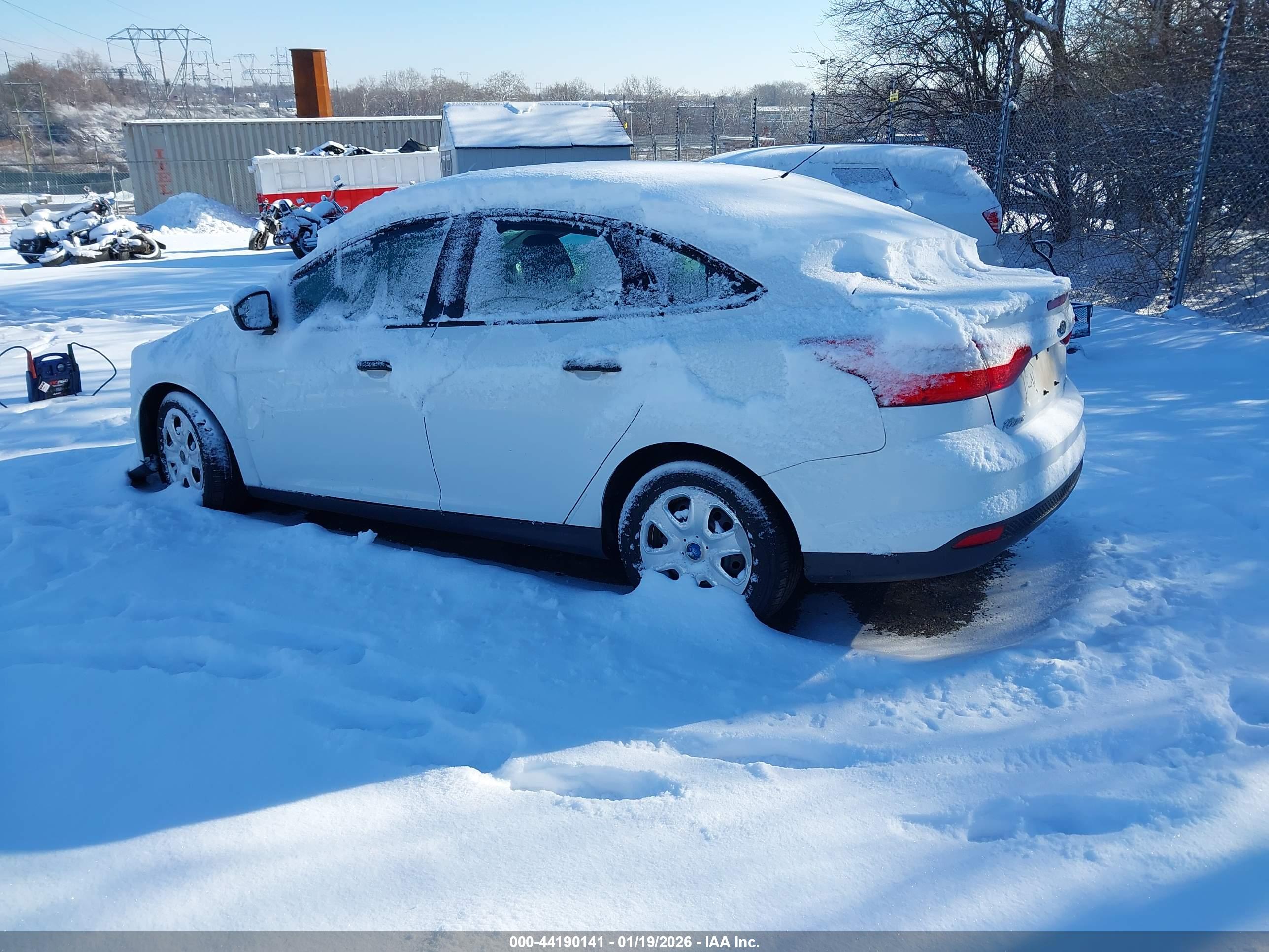 FORD FOCUS image 3