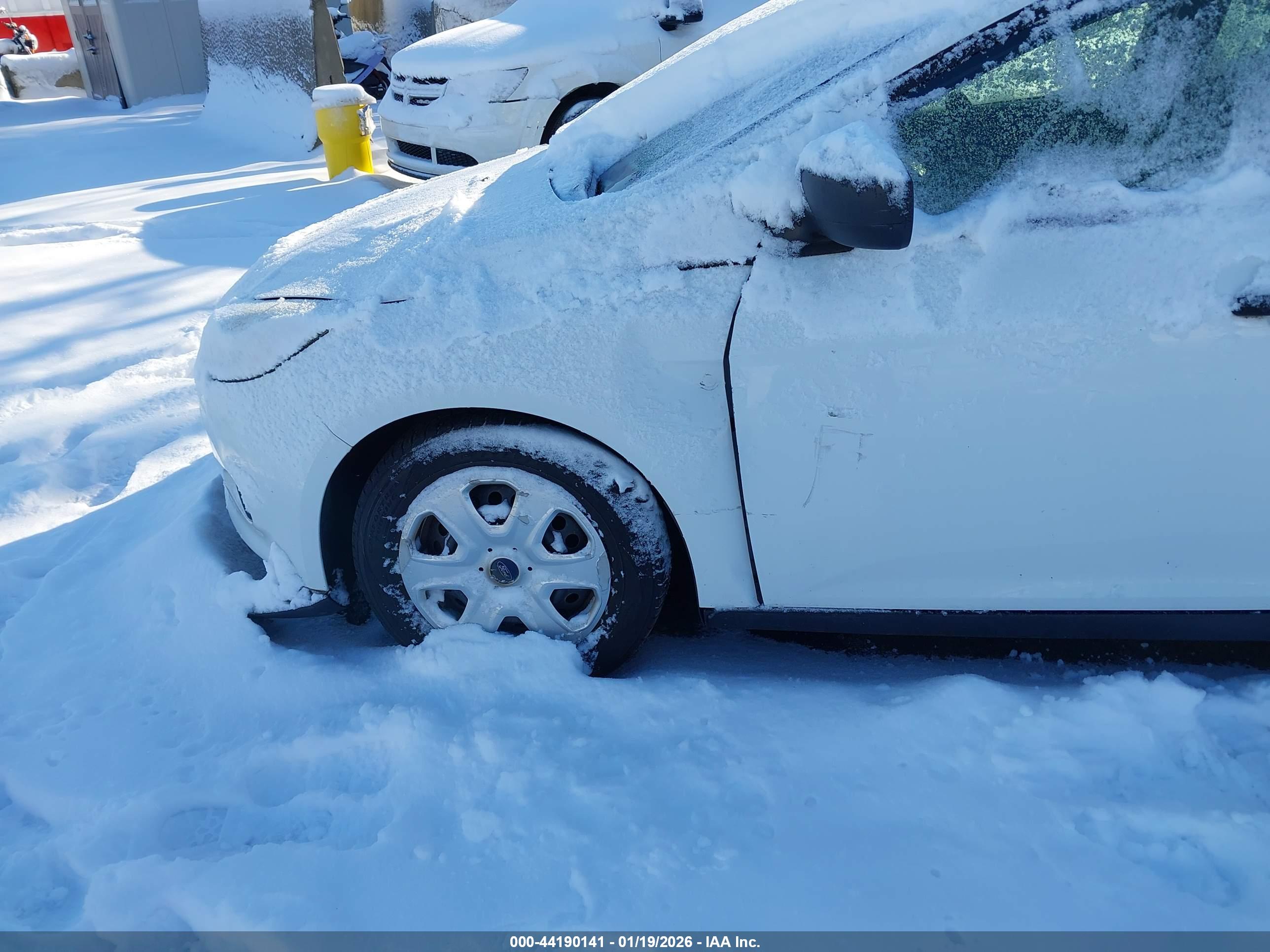 FORD FOCUS image 6