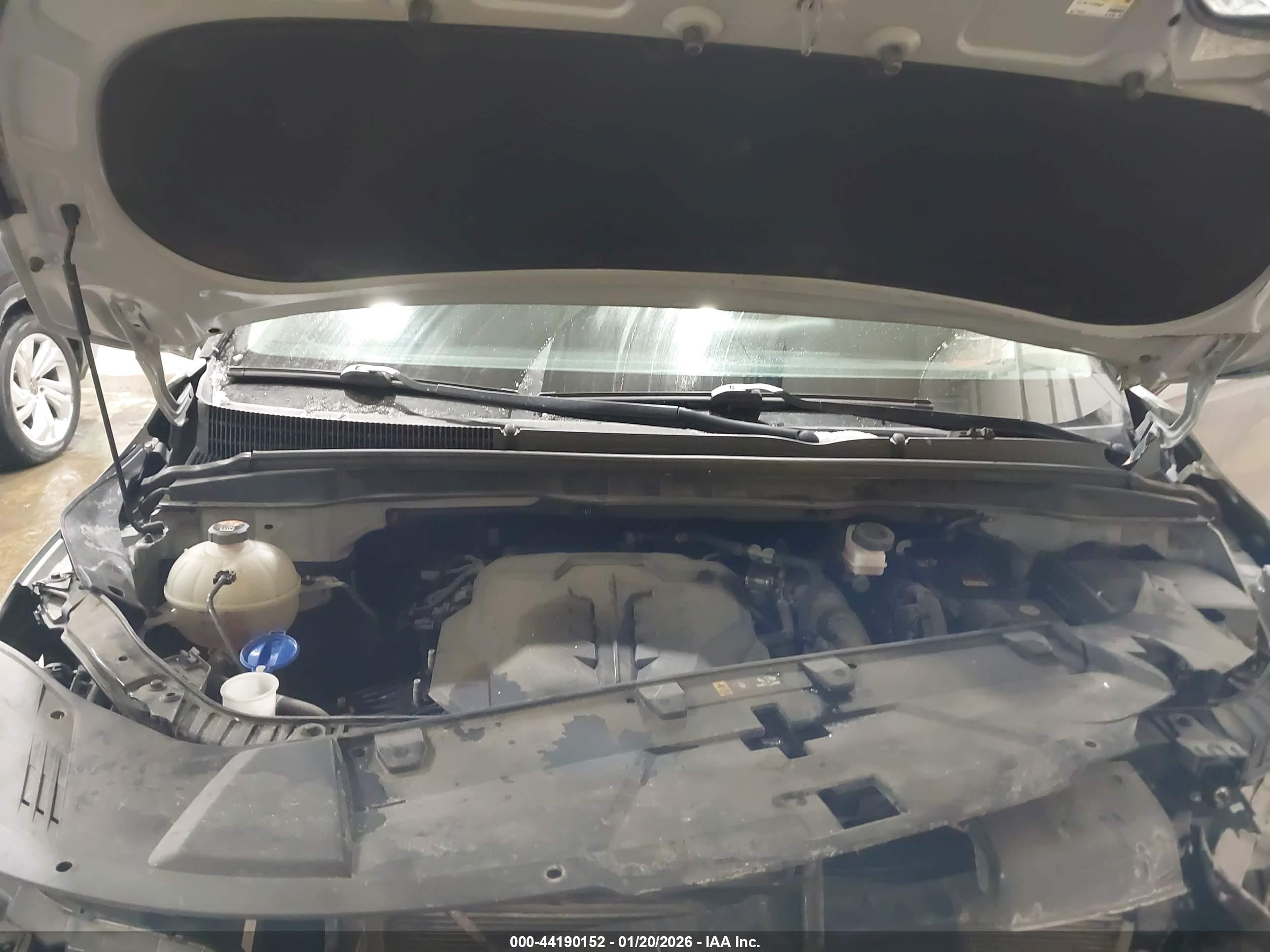 KIA CARNIVAL image 10