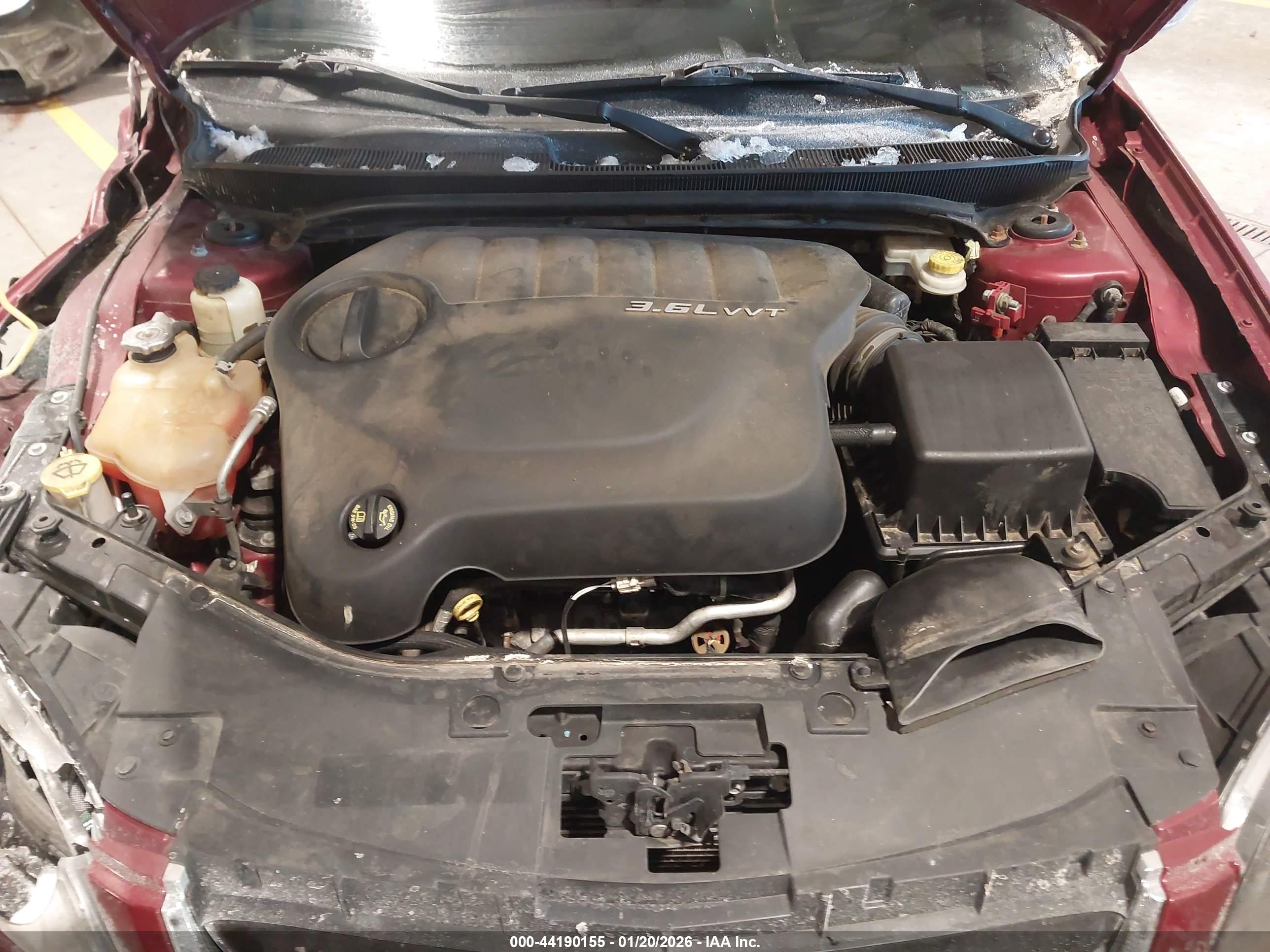 CHRYSLER 200 image 10