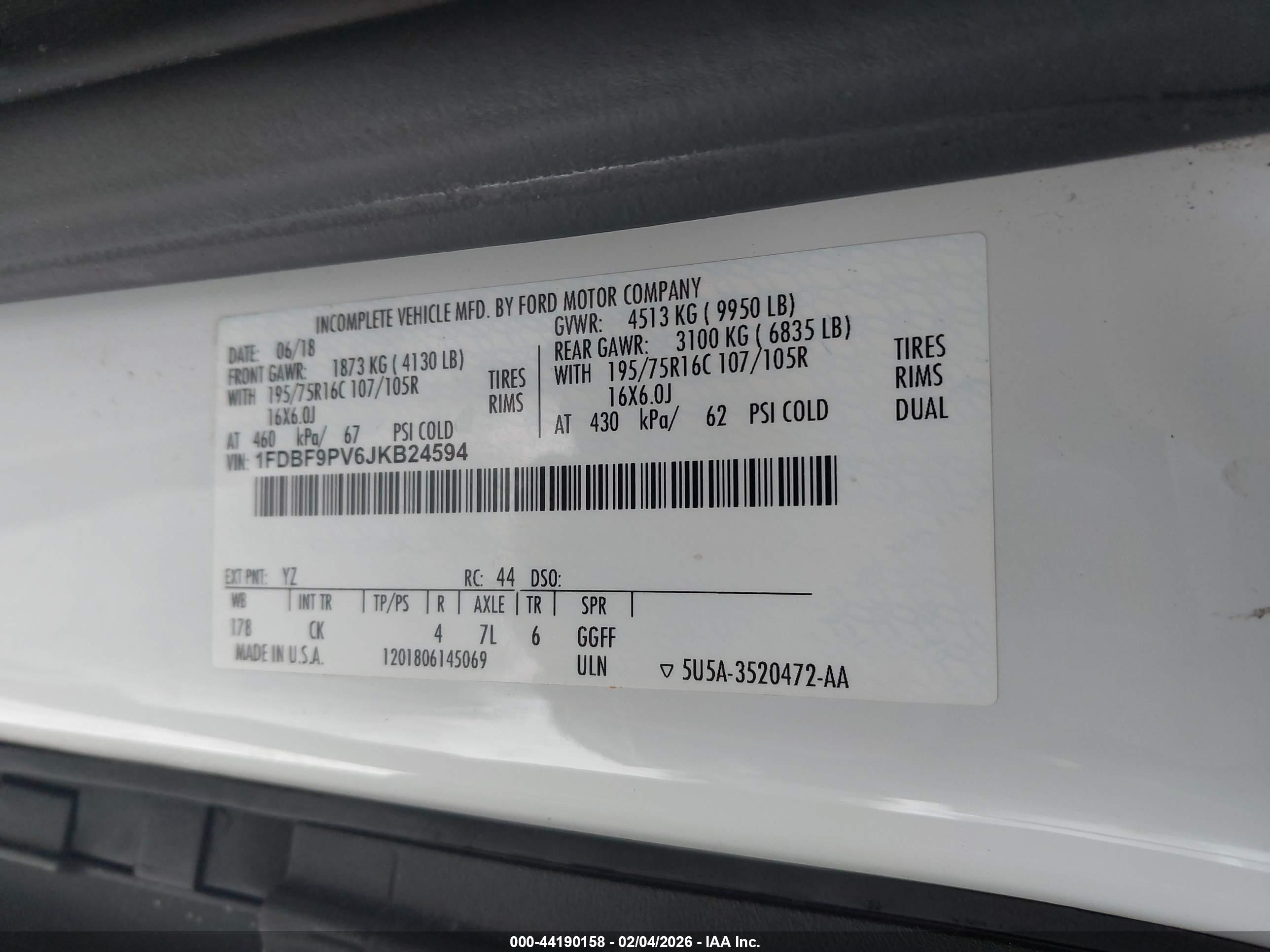 FORD TRANSIT-350 image 9