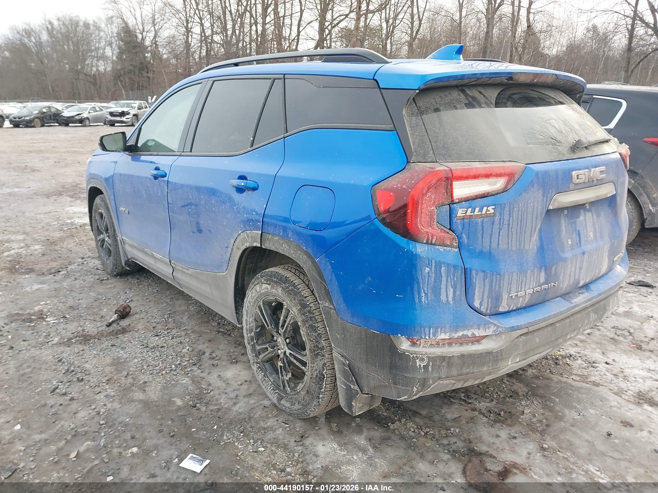 GMC TERRAIN image 3