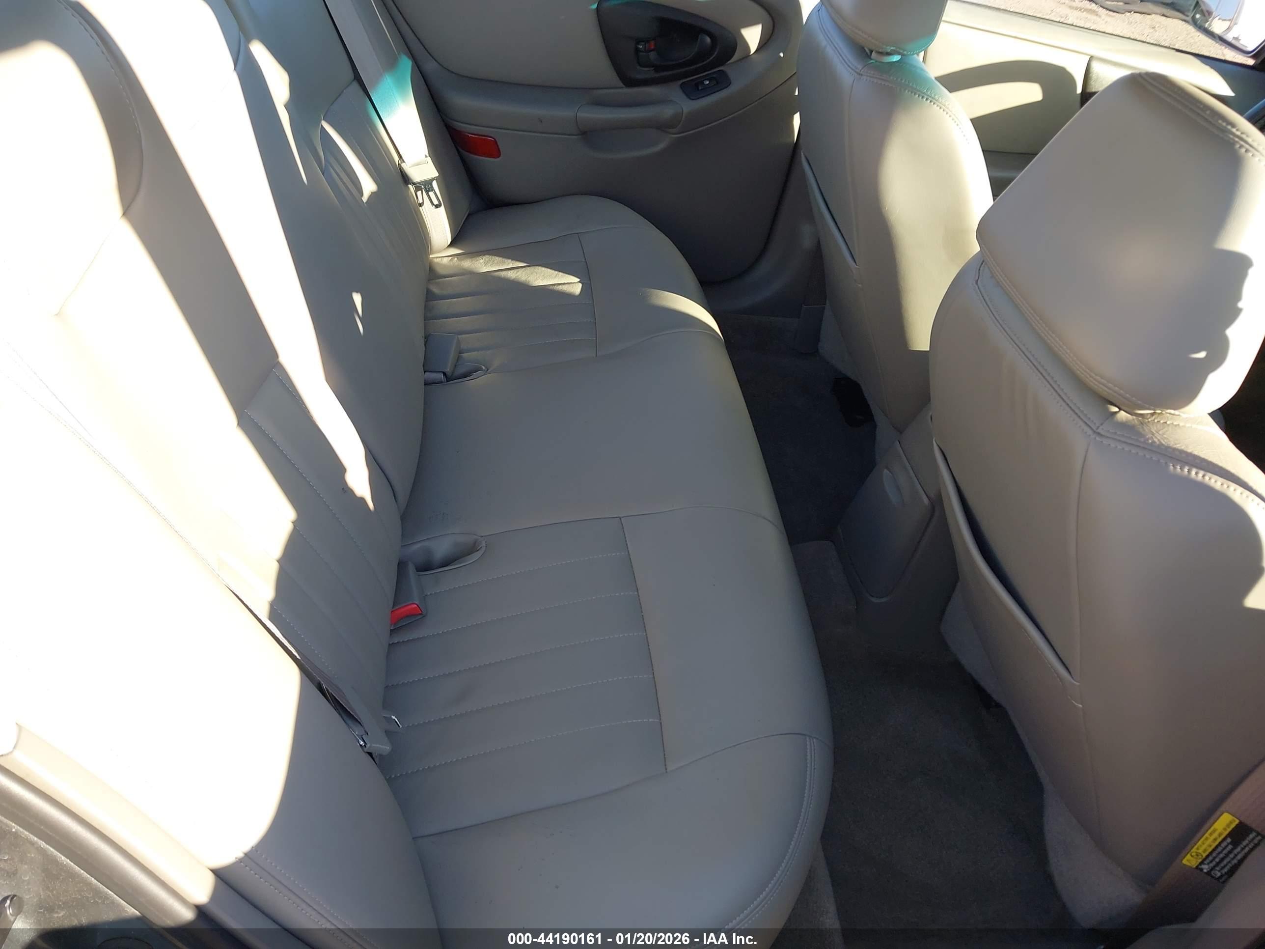 CHEVROLET MALIBU image 8