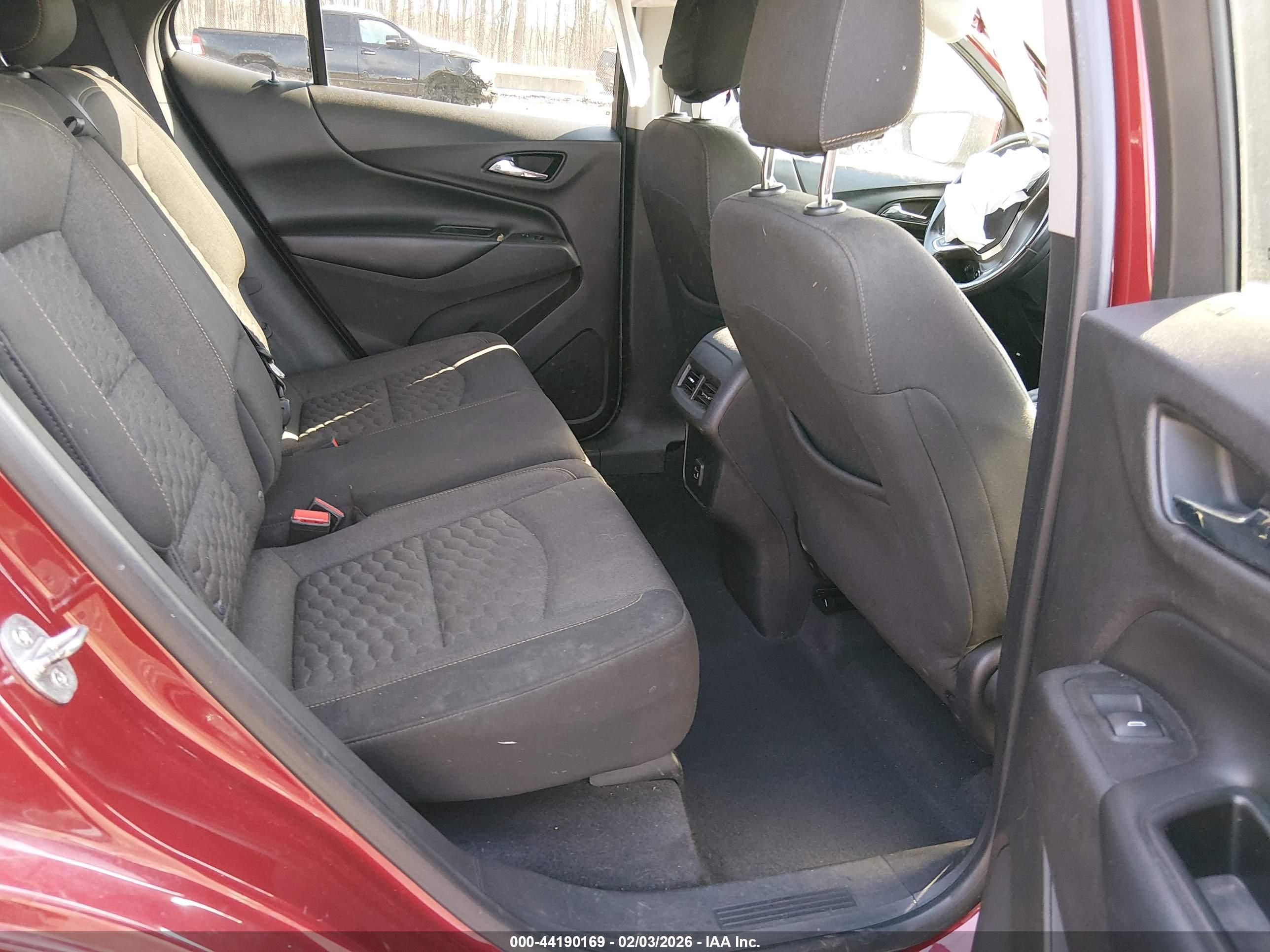CHEVROLET EQUINOX image 8