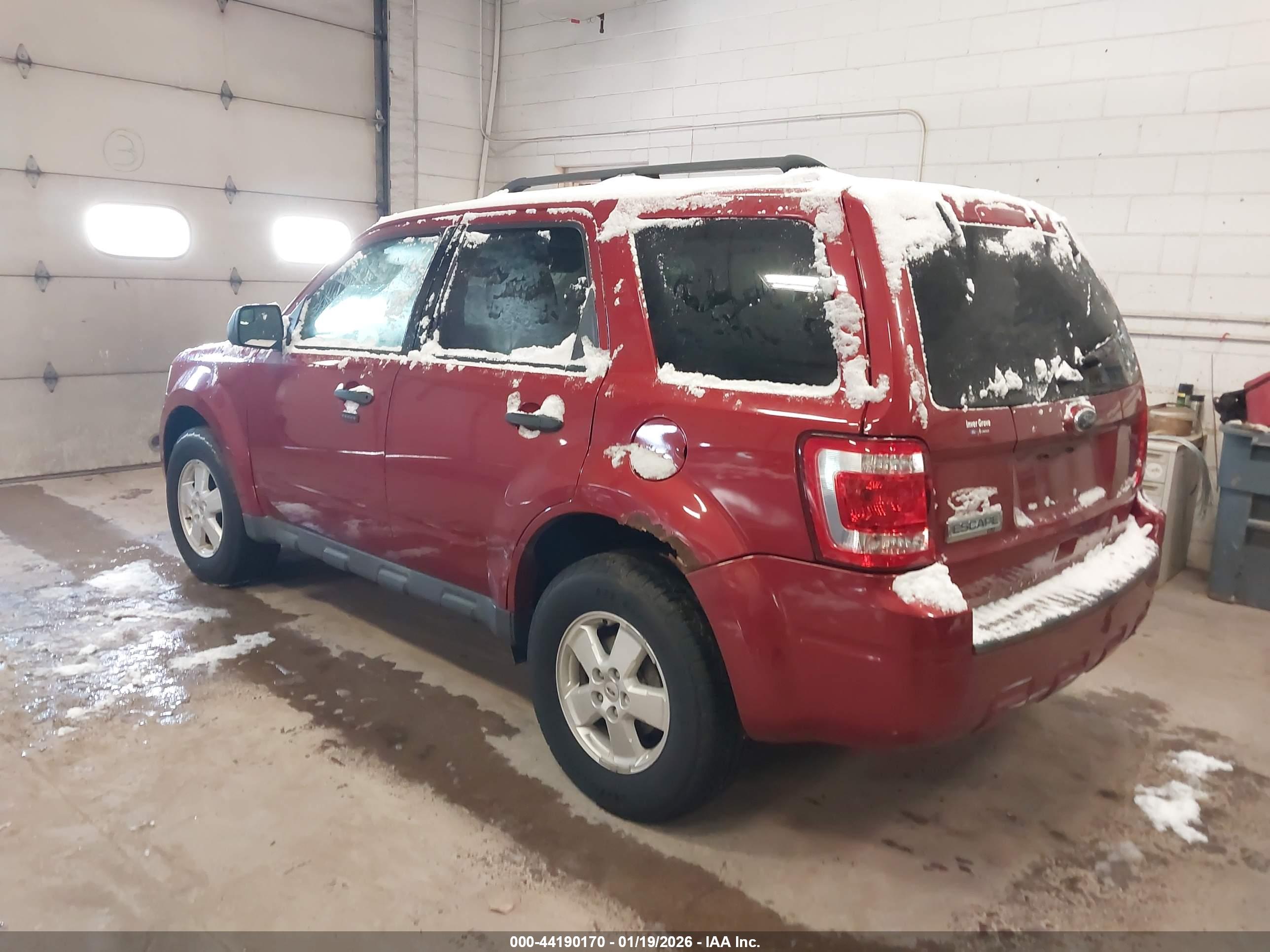 FORD ESCAPE image 3