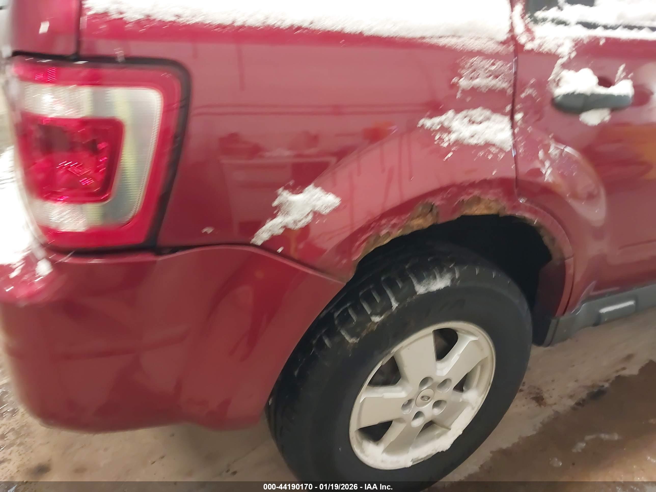 FORD ESCAPE image 6