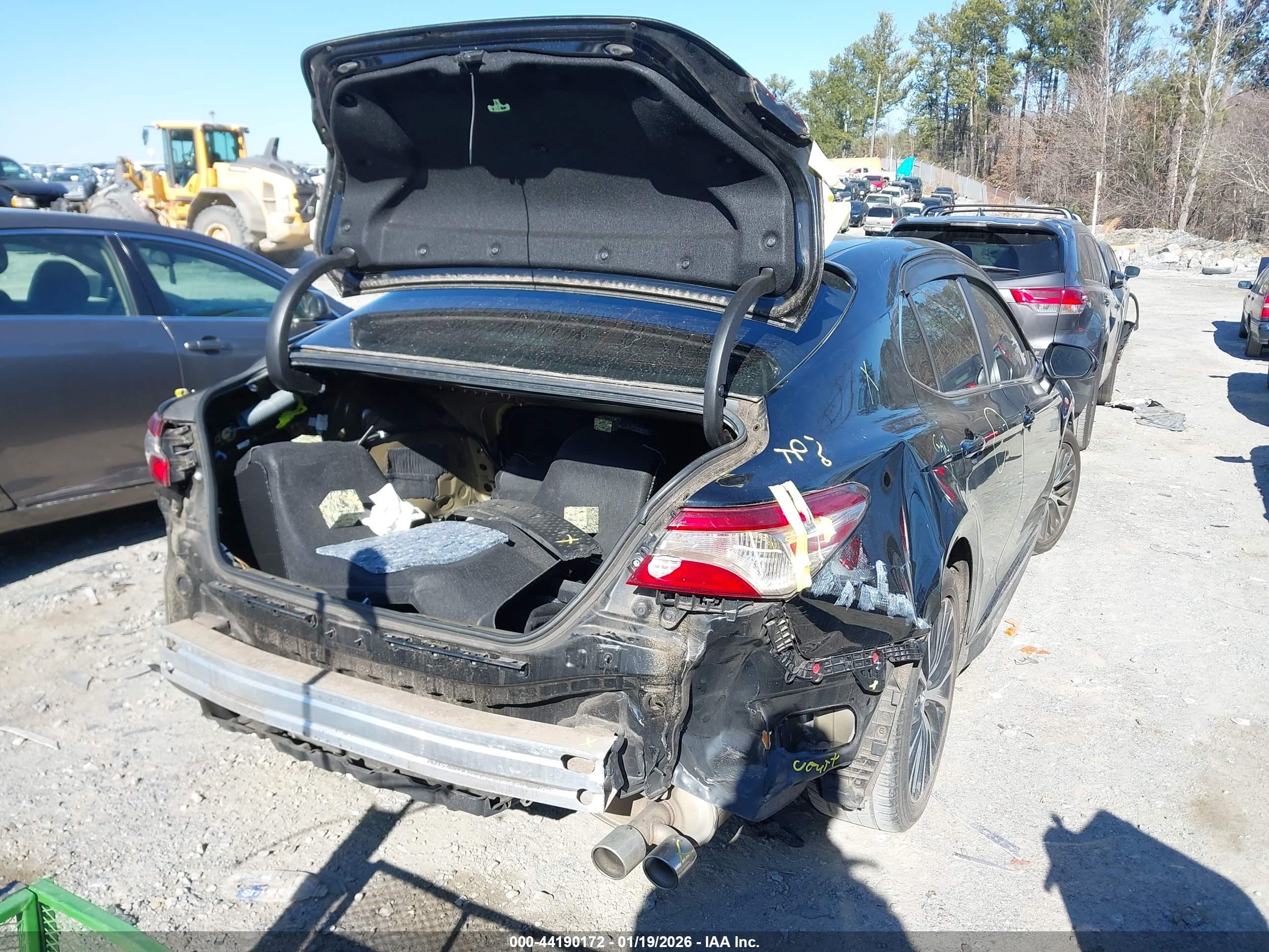 TOYOTA CAMRY image 4