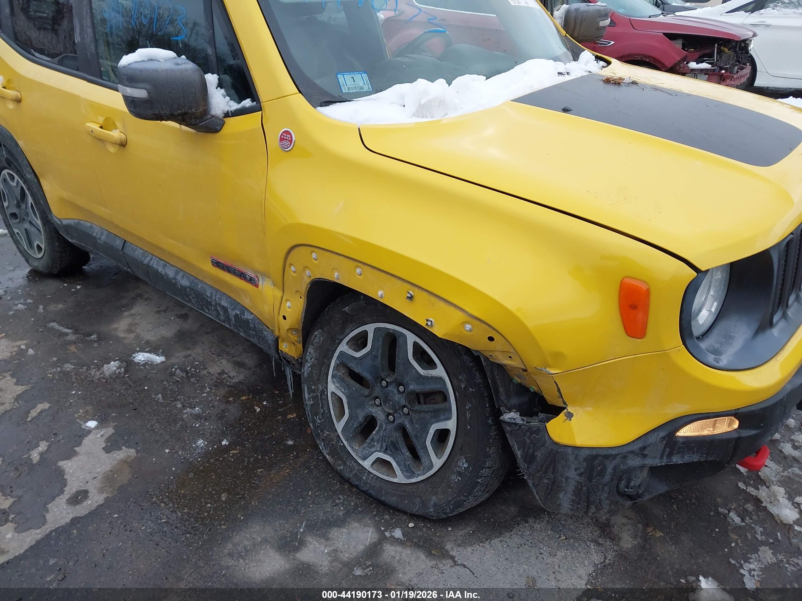 JEEP RENEGADE image 6