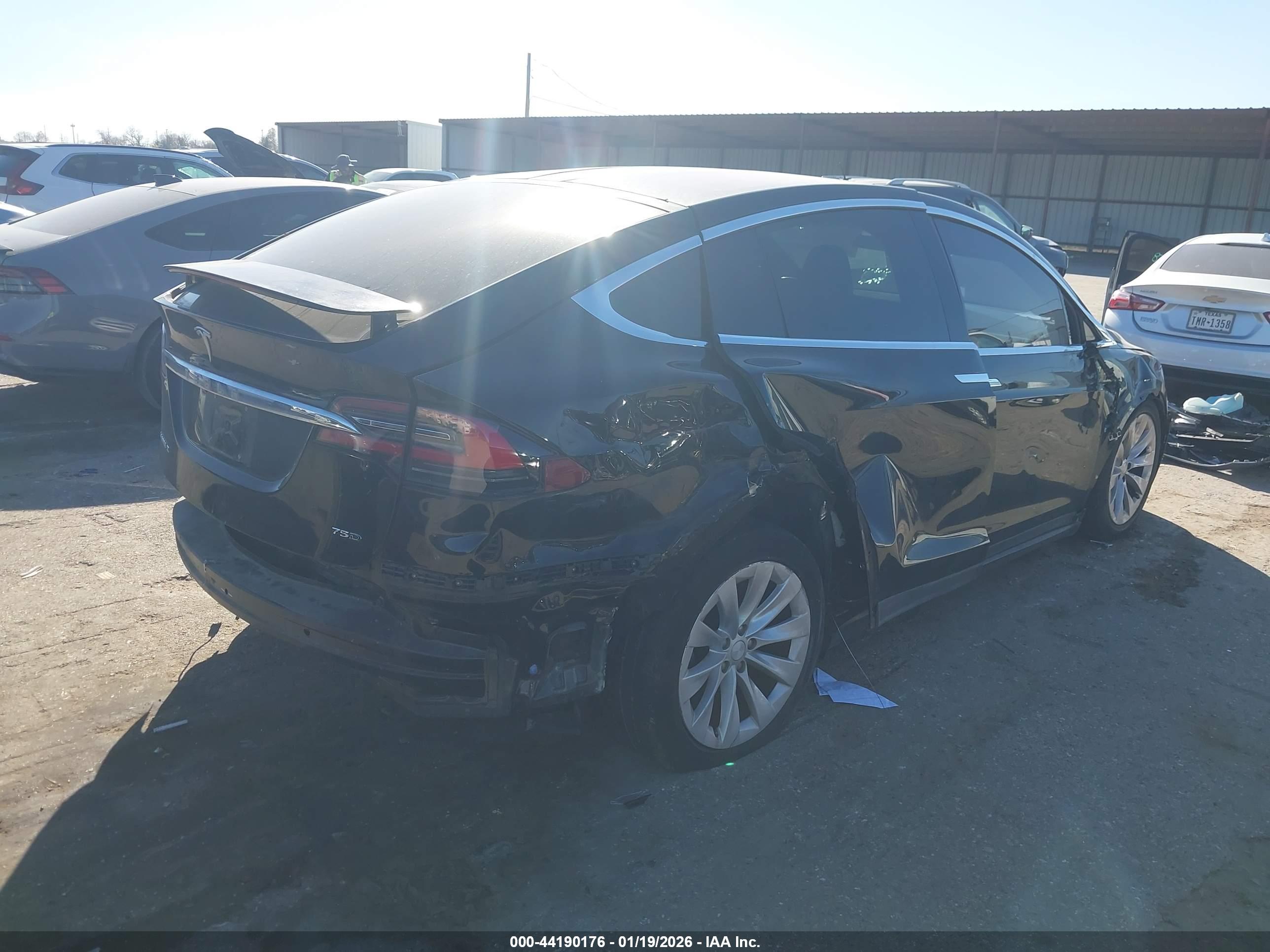 TESLA MODEL image 4