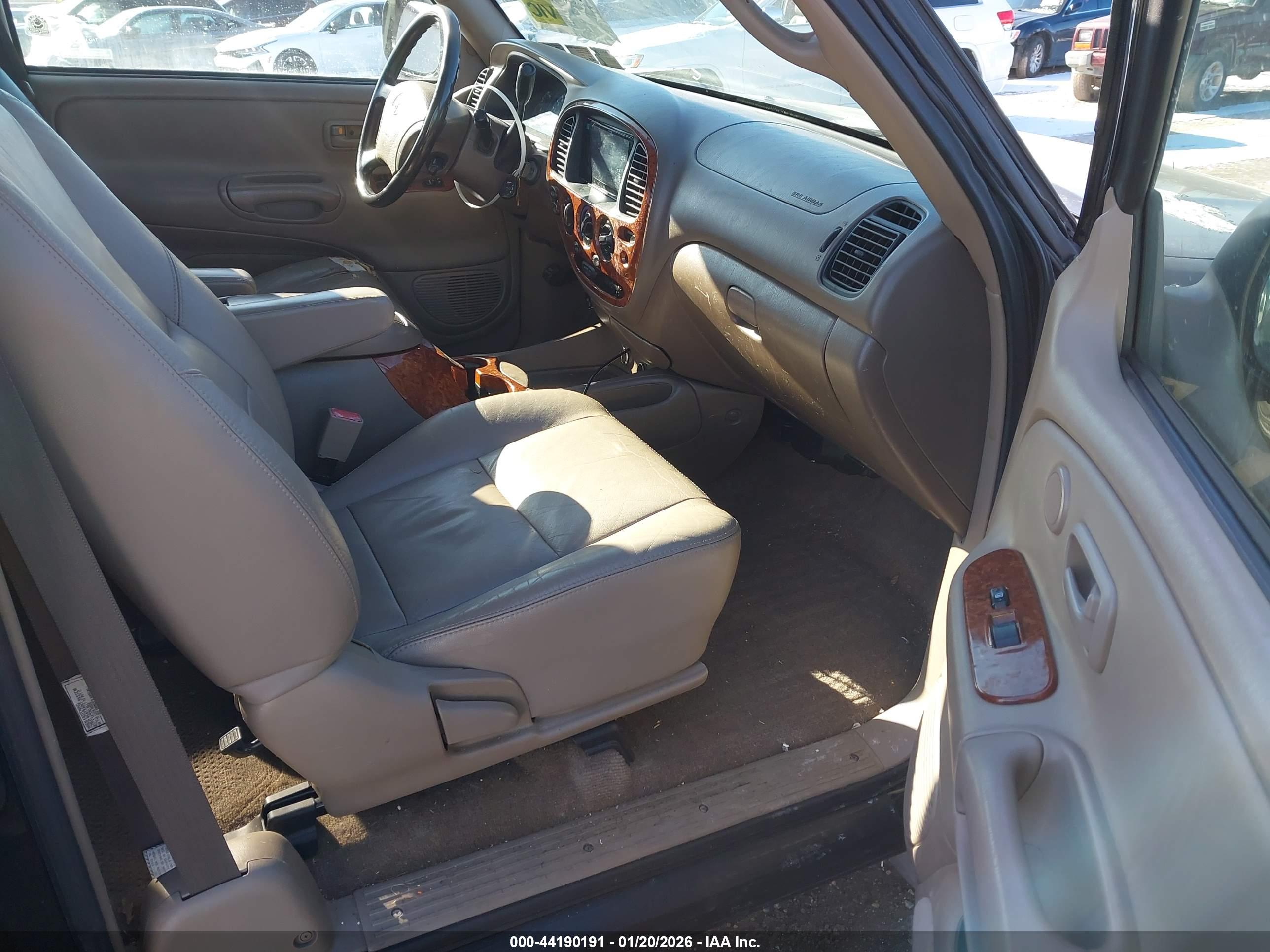 TOYOTA TUNDRA image 5