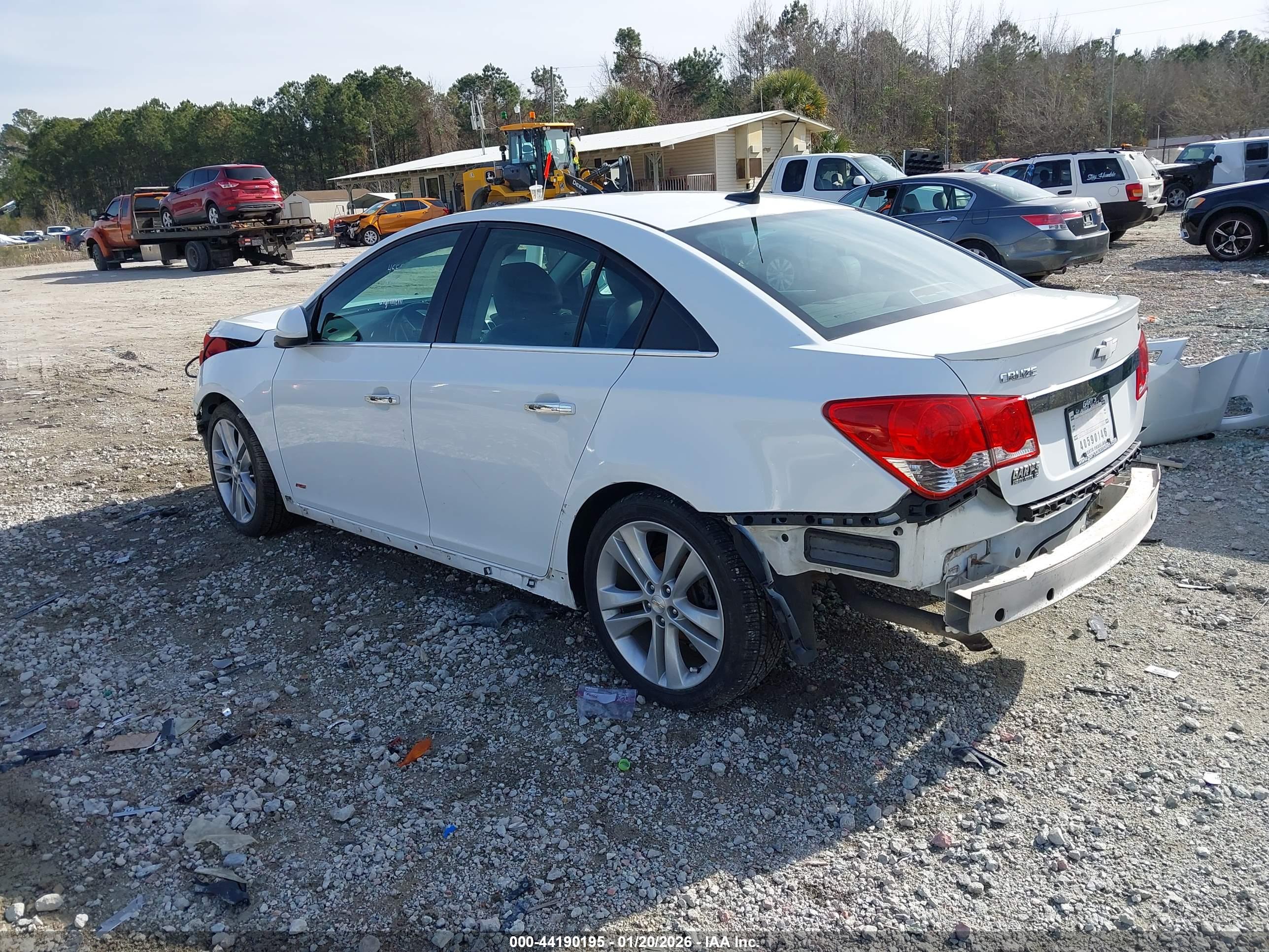 CHEVROLET CRUZE image 3