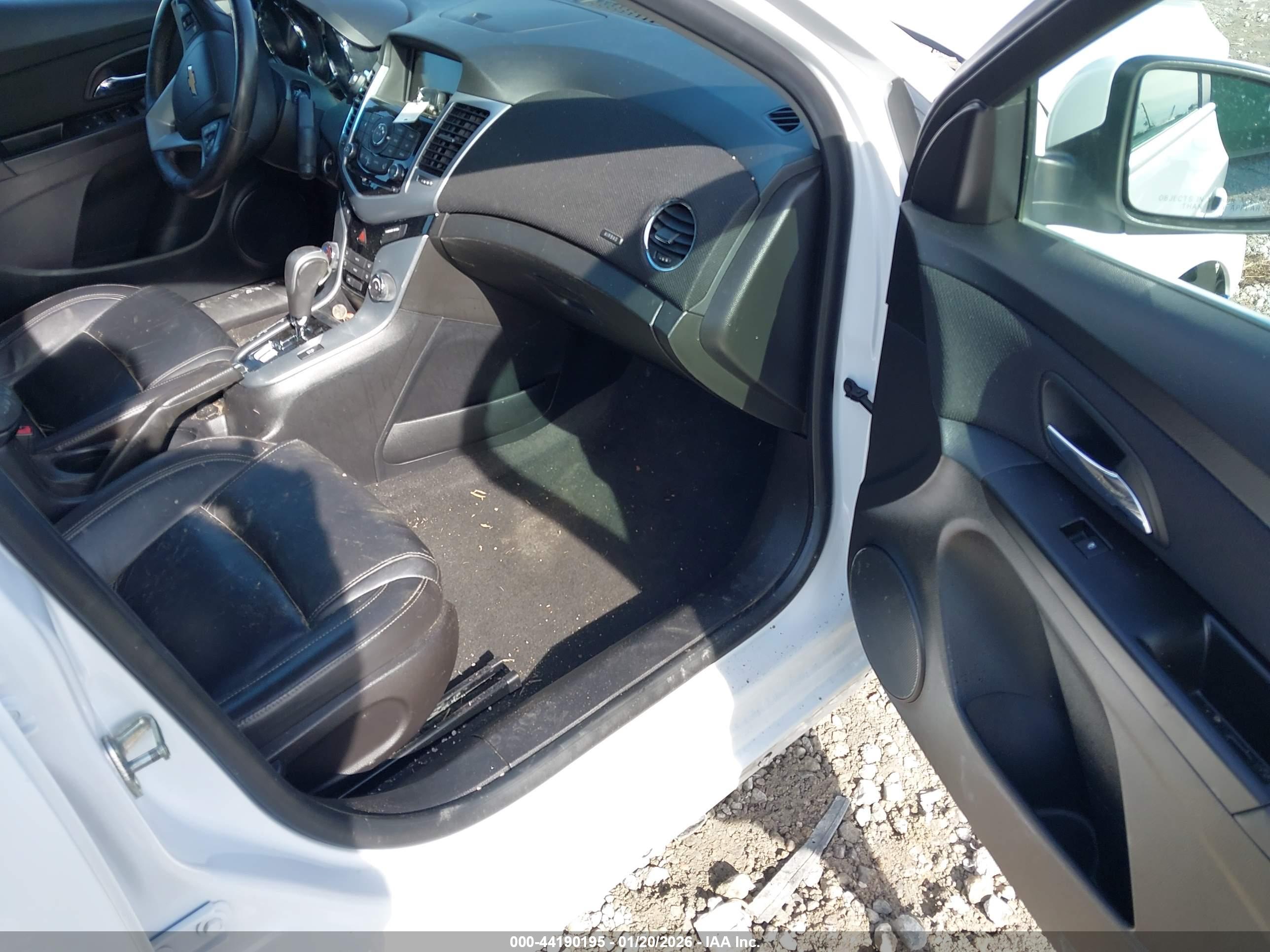 CHEVROLET CRUZE image 5