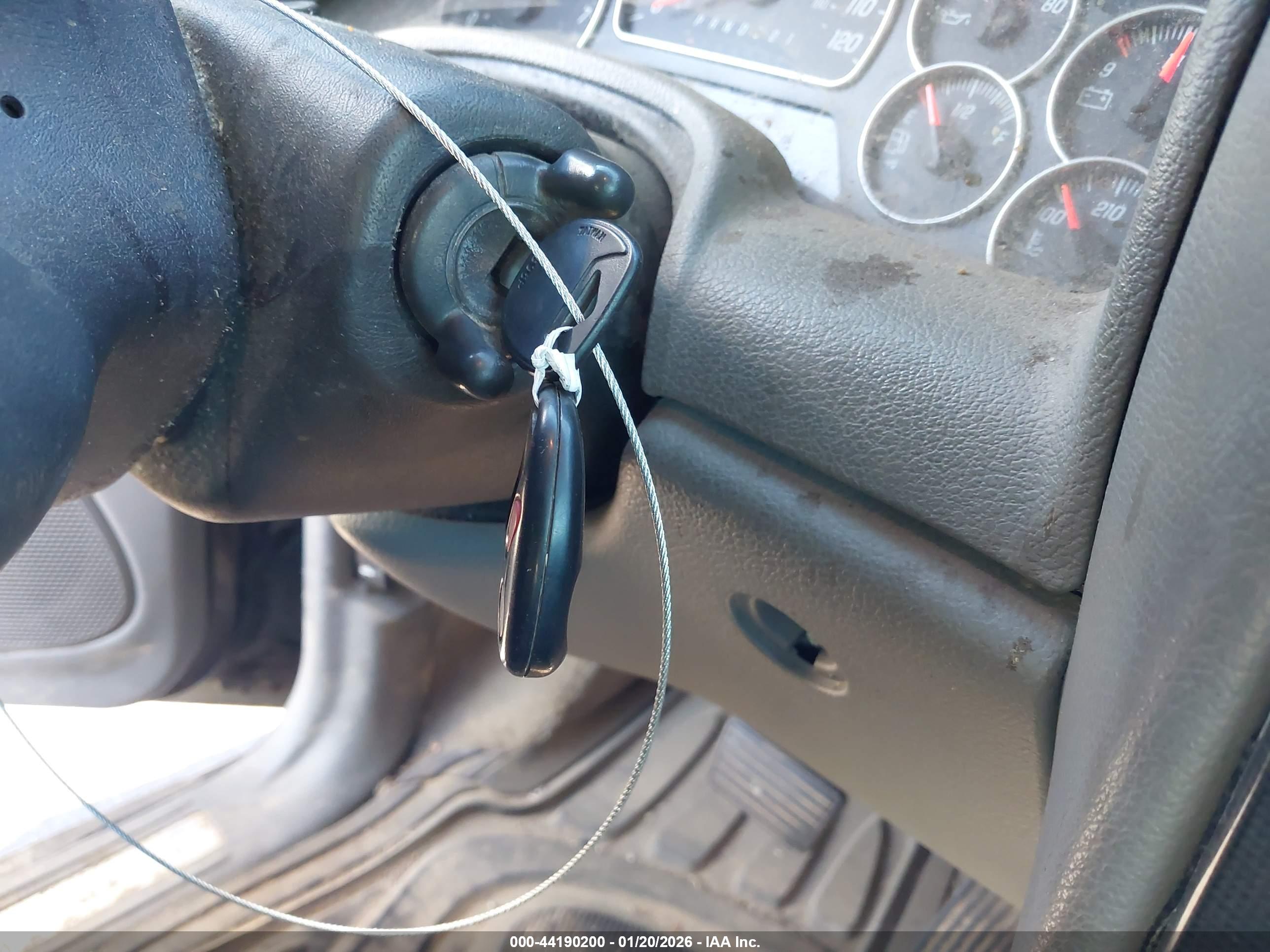 GMC ENVOY image 11