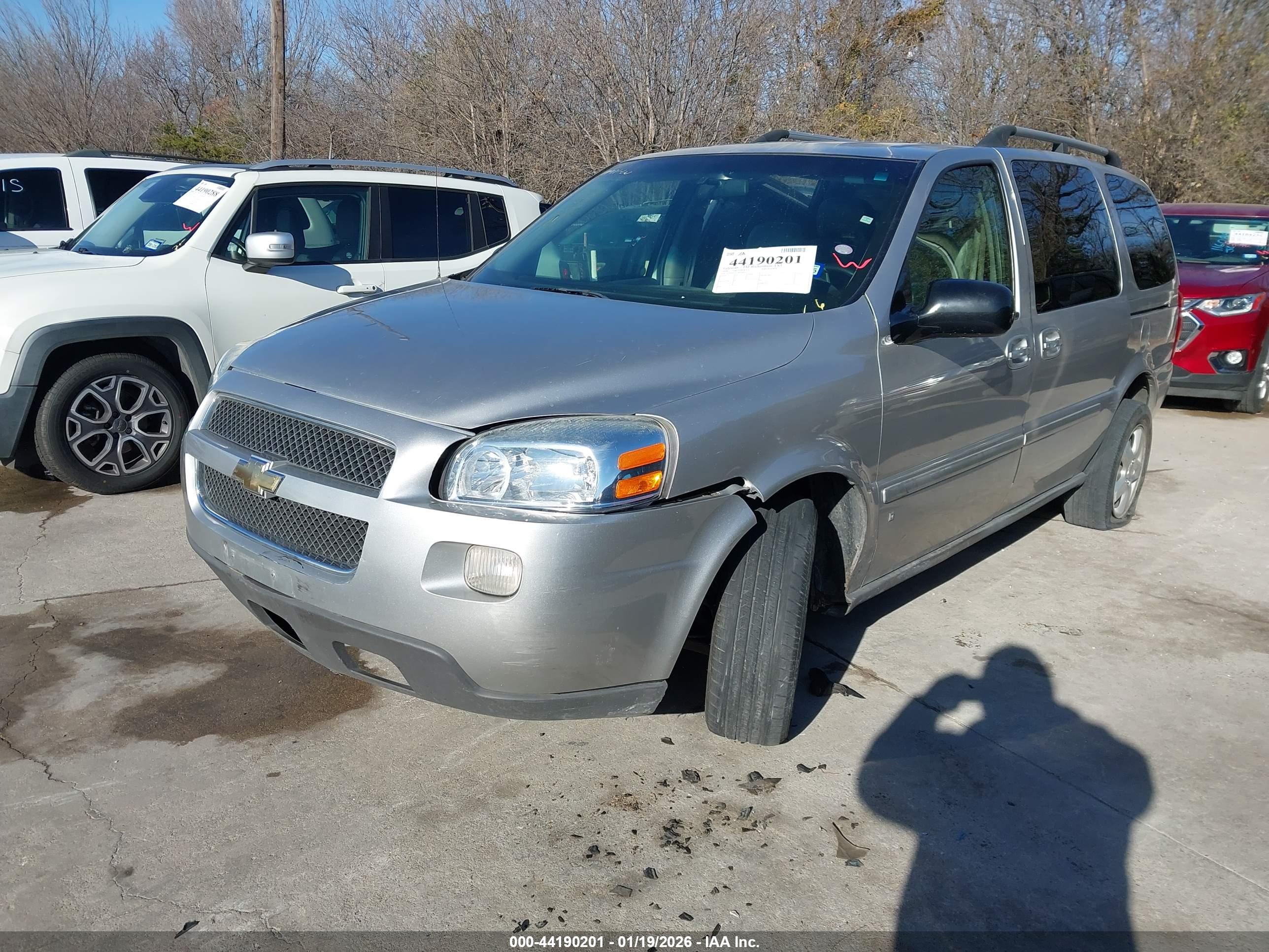 CHEVROLET UPLANDER image 2