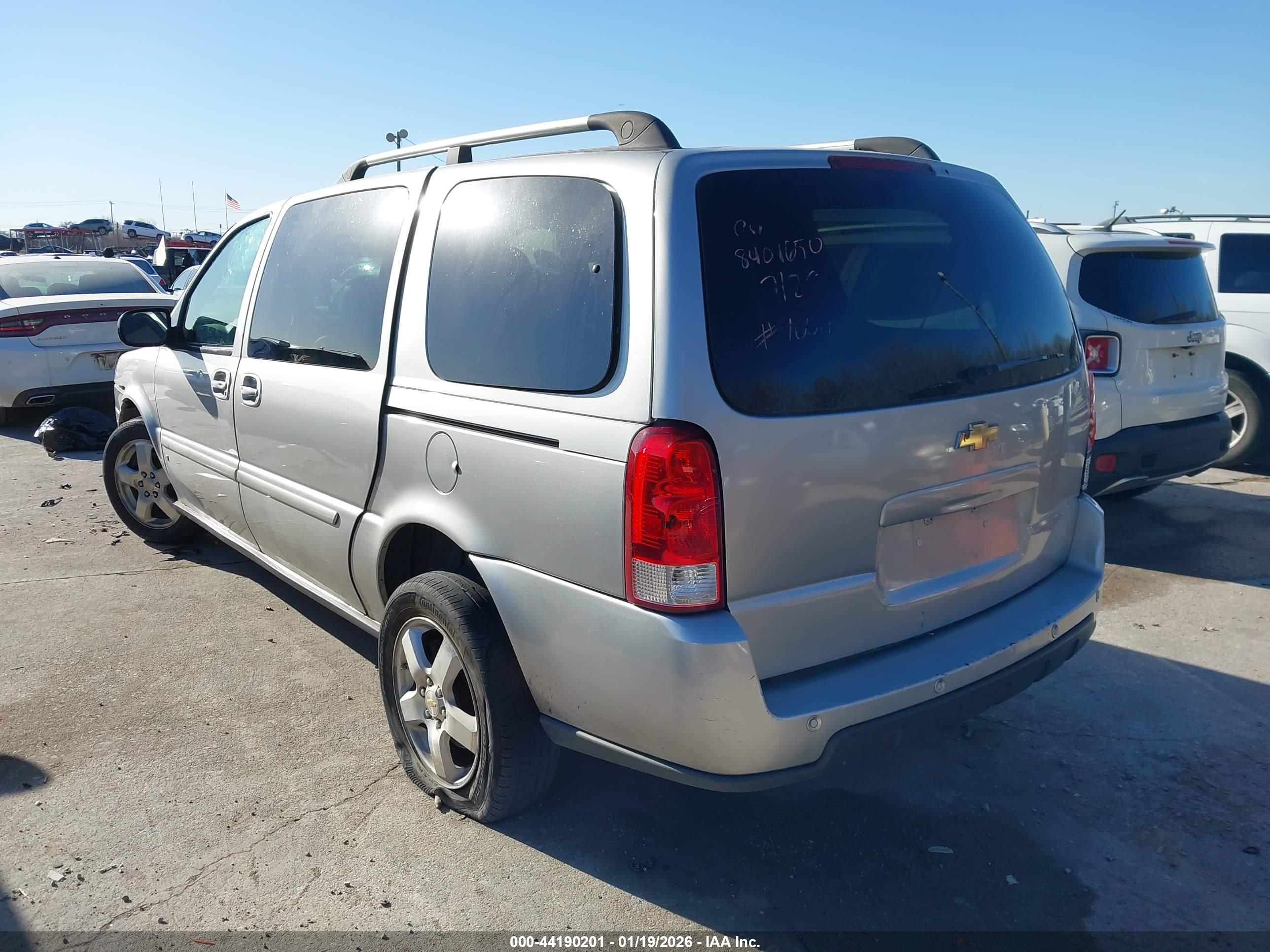 CHEVROLET UPLANDER image 3